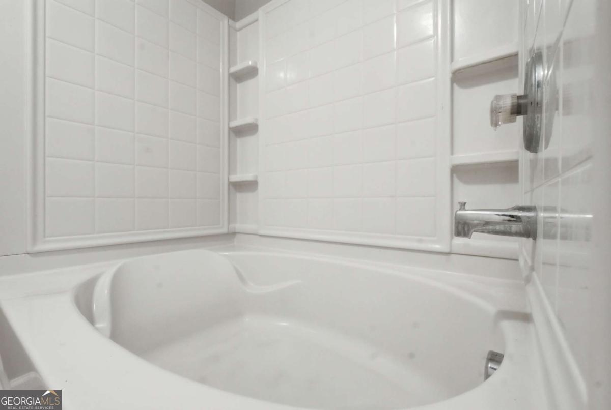 605 Magnolia Gardens Walk Property Photo 46