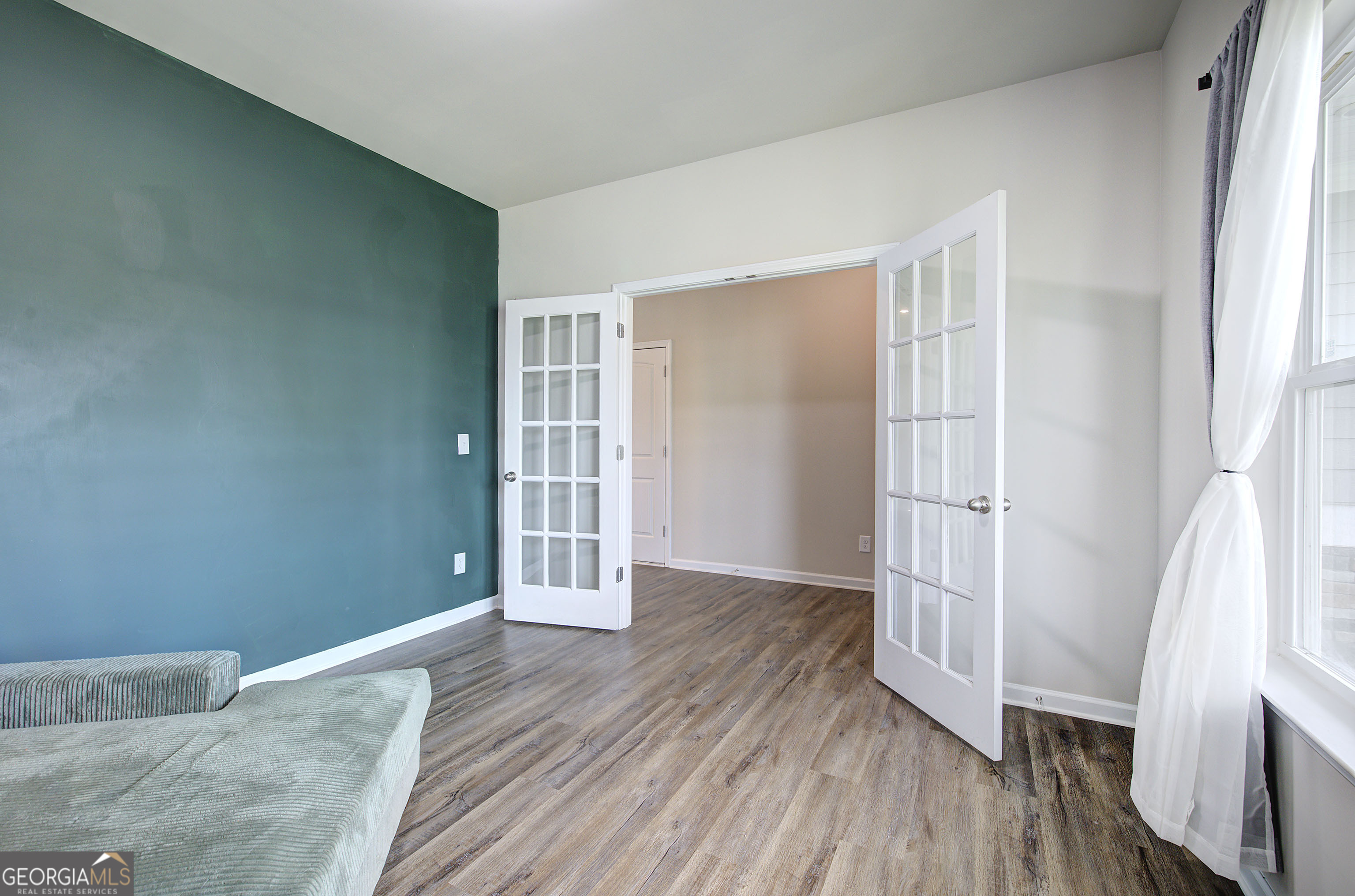 10 Westover Road Se Property Photo 5