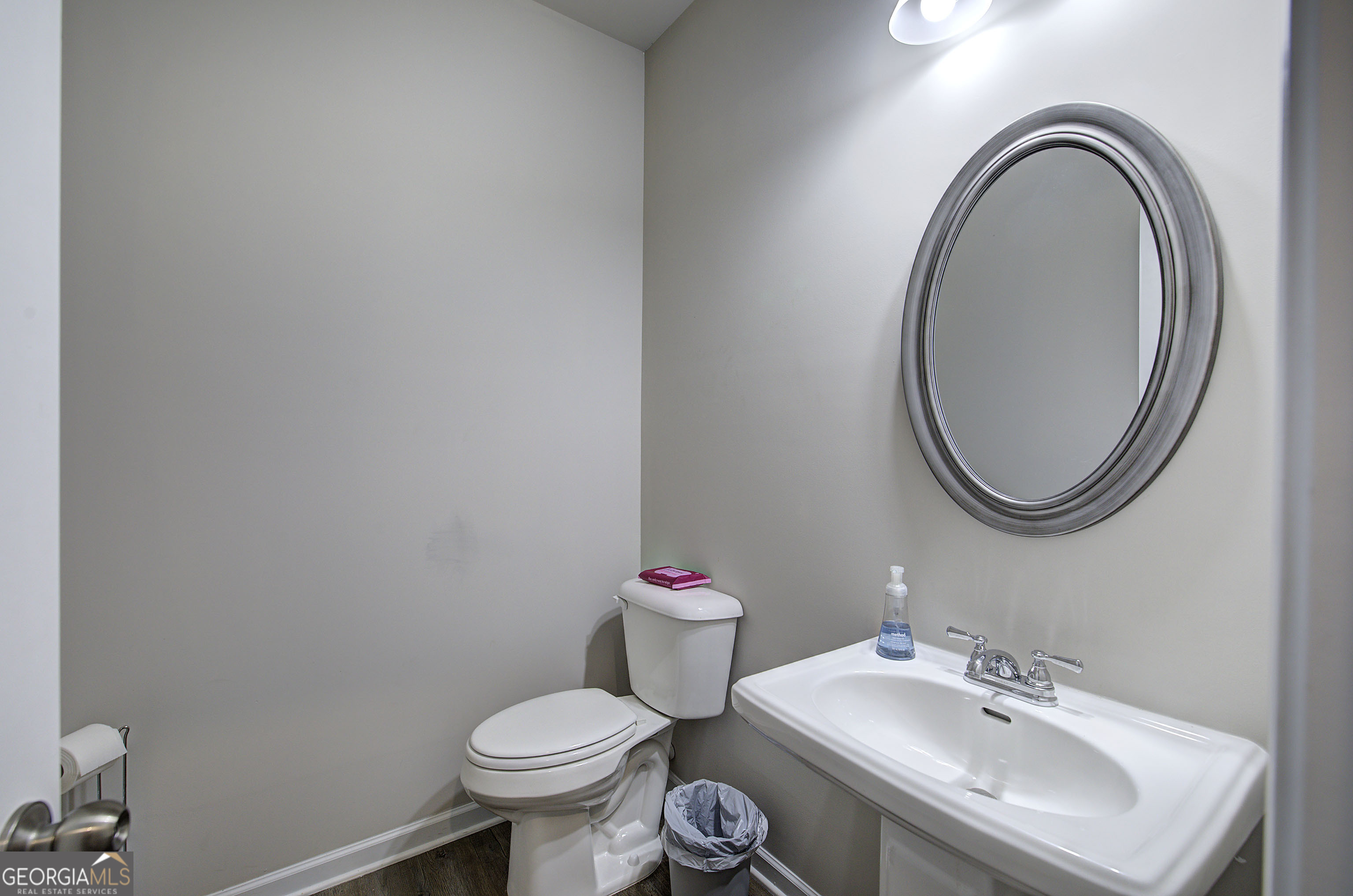 10 Westover Road Se Property Photo 17