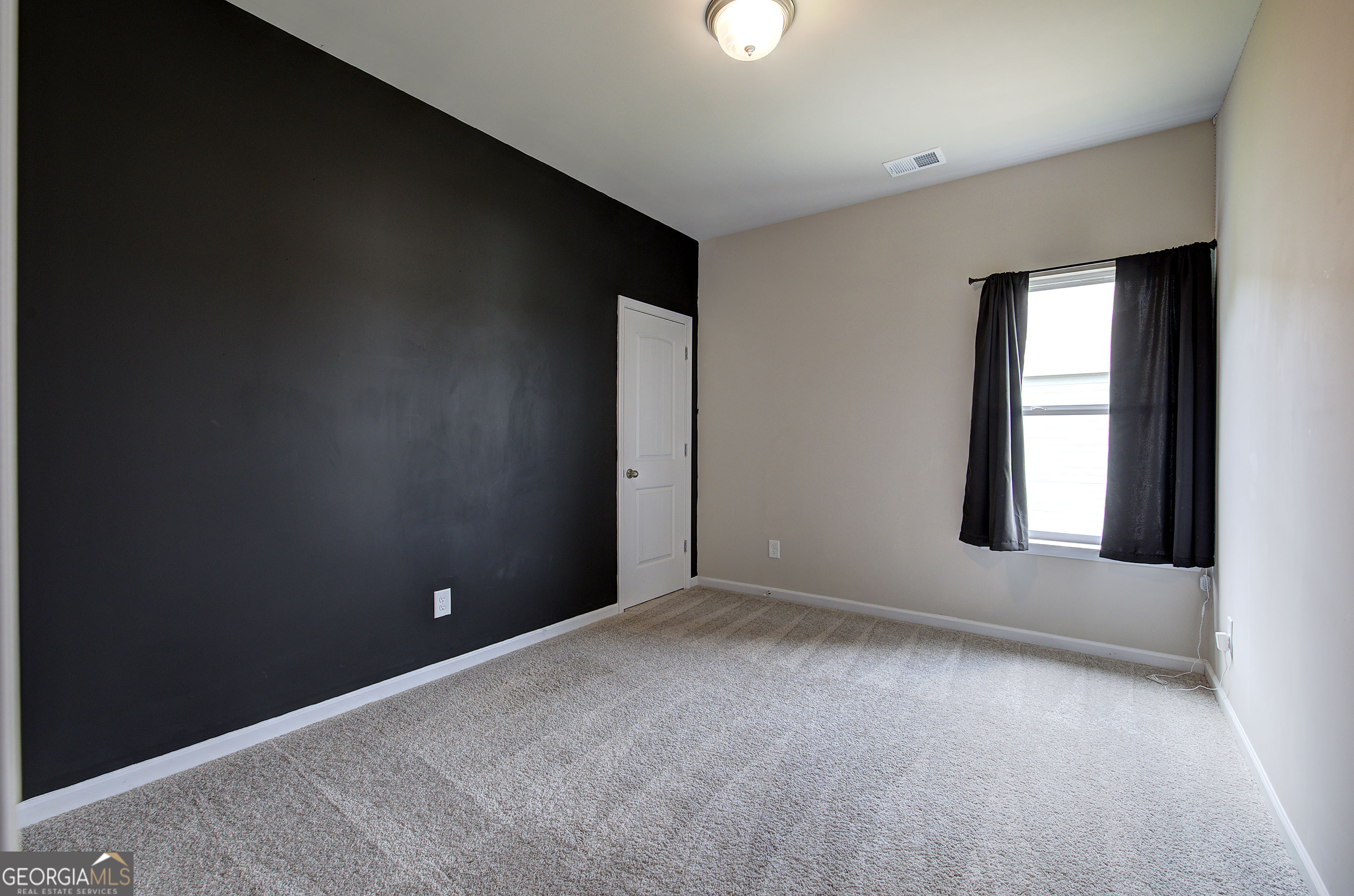 10 Westover Road Se Property Photo 18