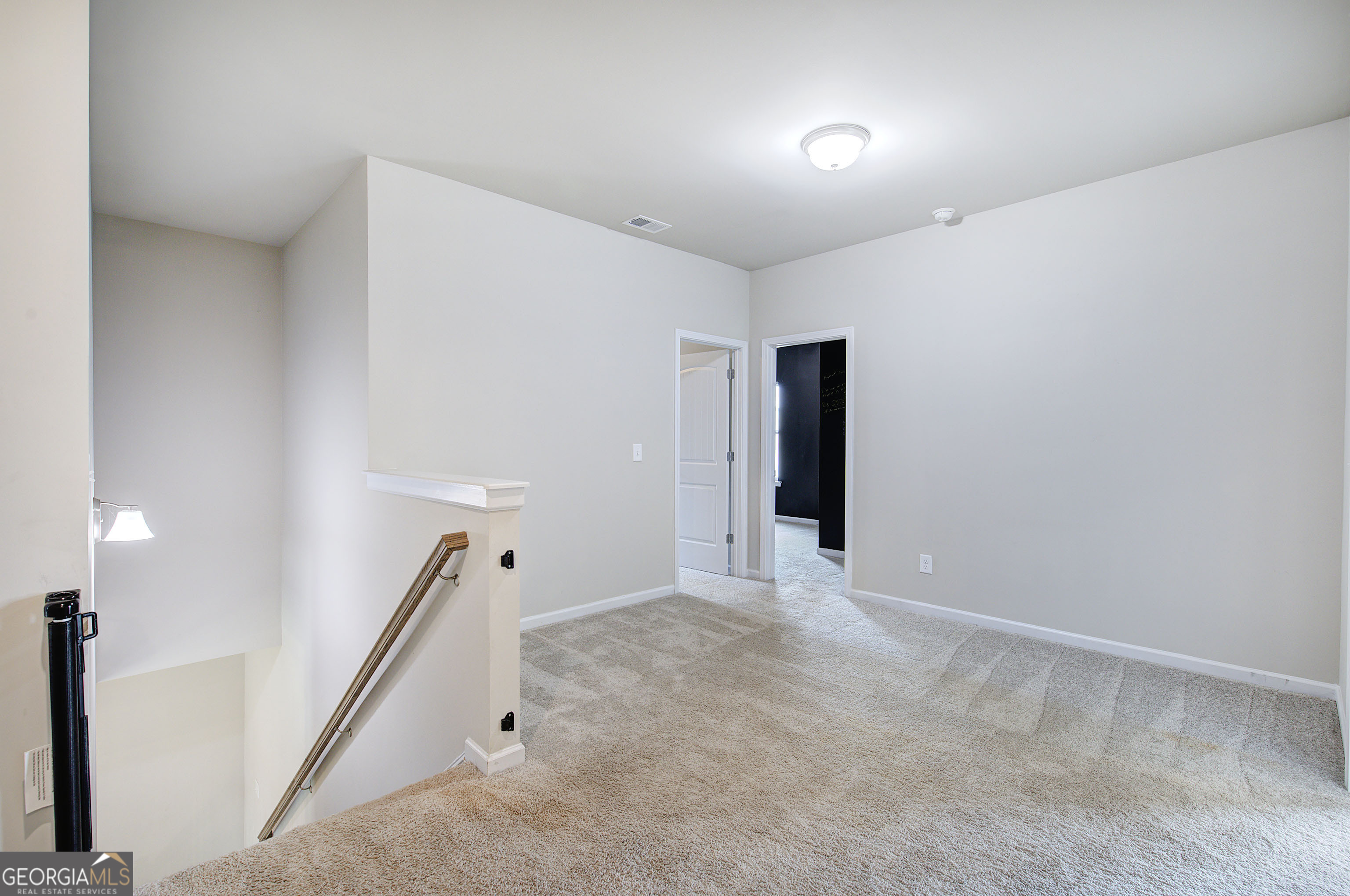 10 Westover Road Se Property Photo 28