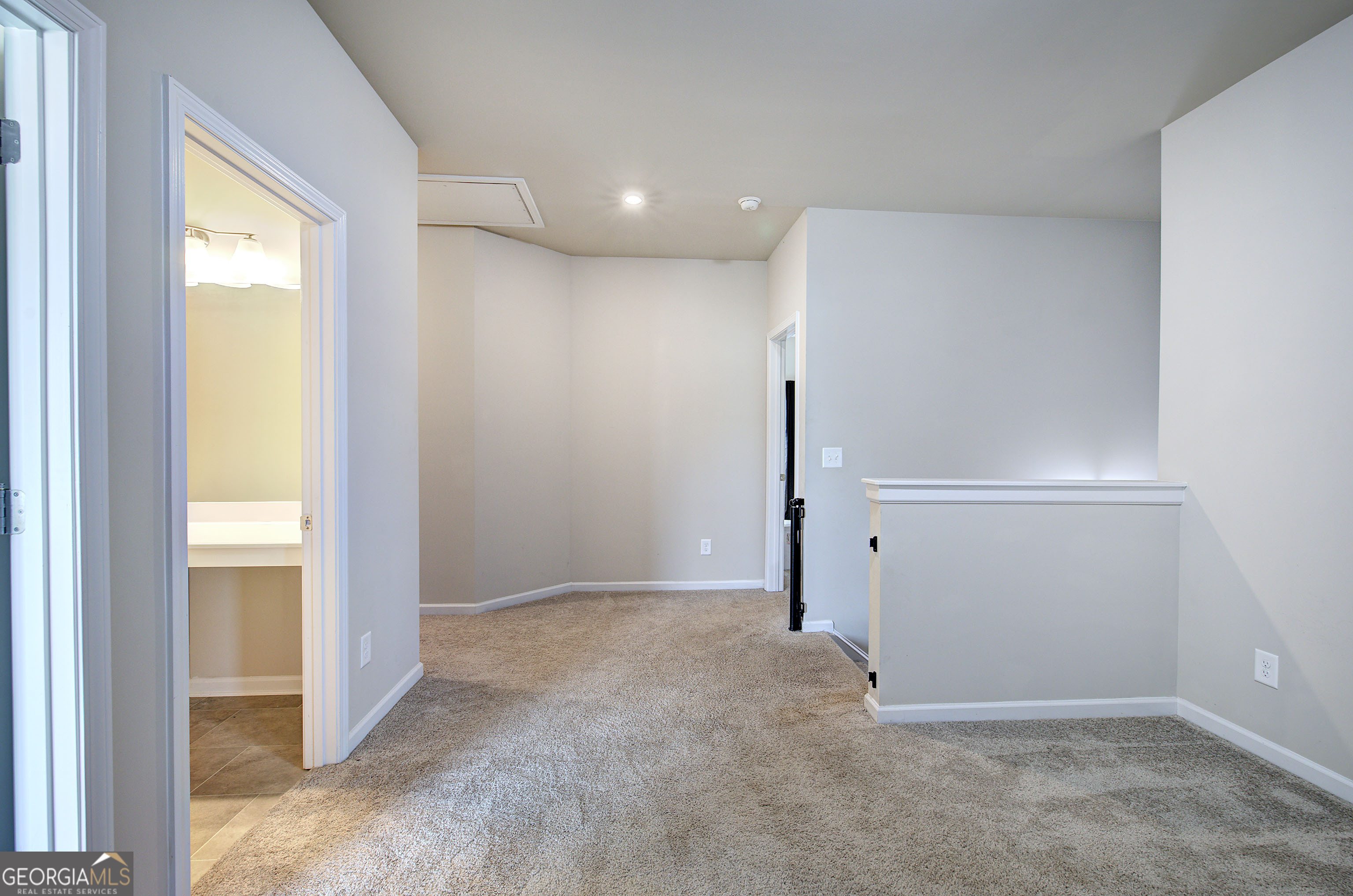 10 Westover Road Se Property Photo 30