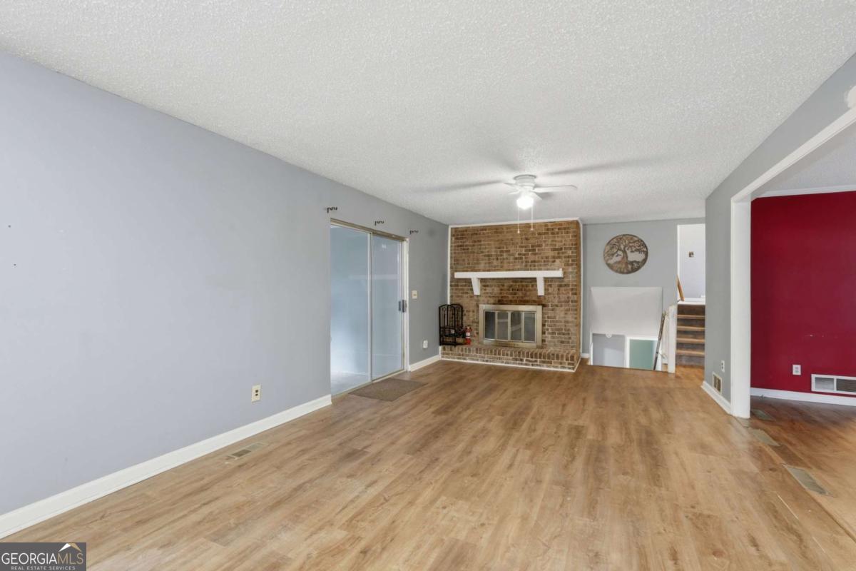 4362 White Oak Drive Property Photo 14