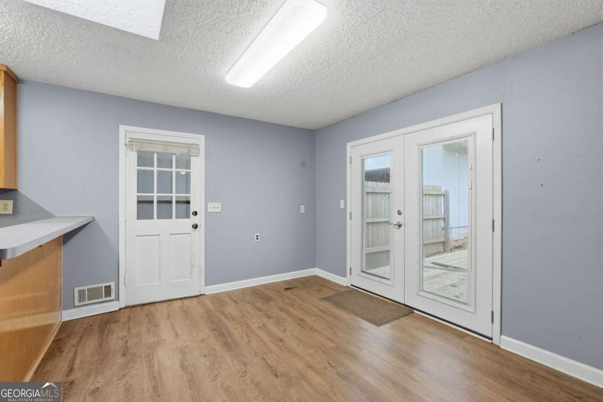 4362 White Oak Drive Property Photo 16