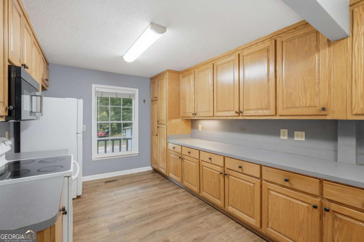 4362 White Oak Drive Property Photo 17