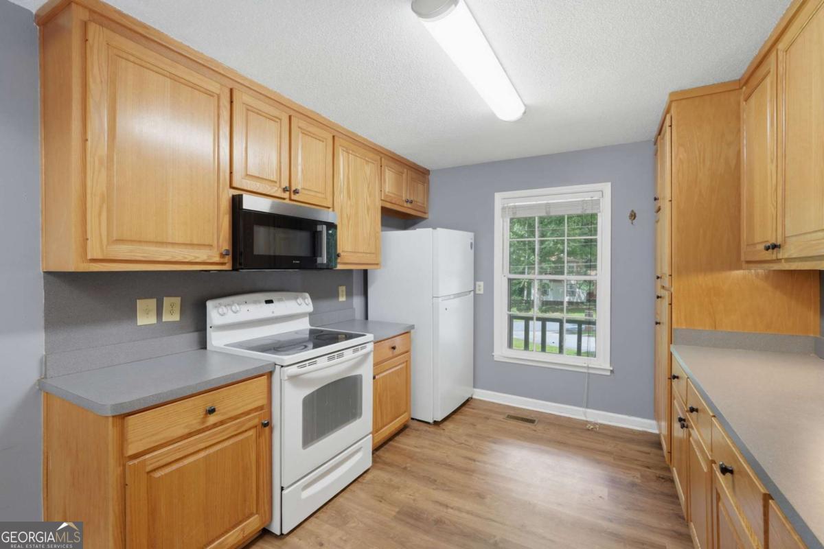 4362 White Oak Drive Property Photo 18