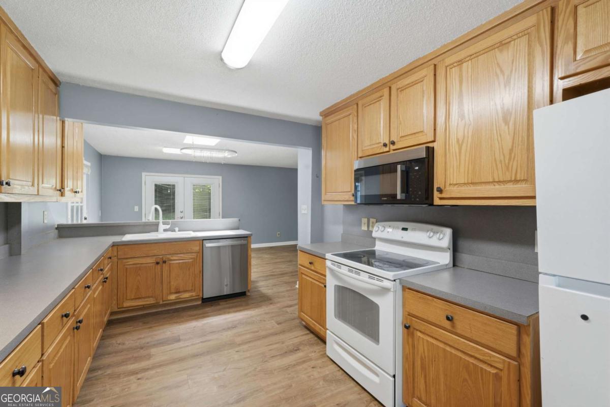 4362 White Oak Drive Property Photo 19