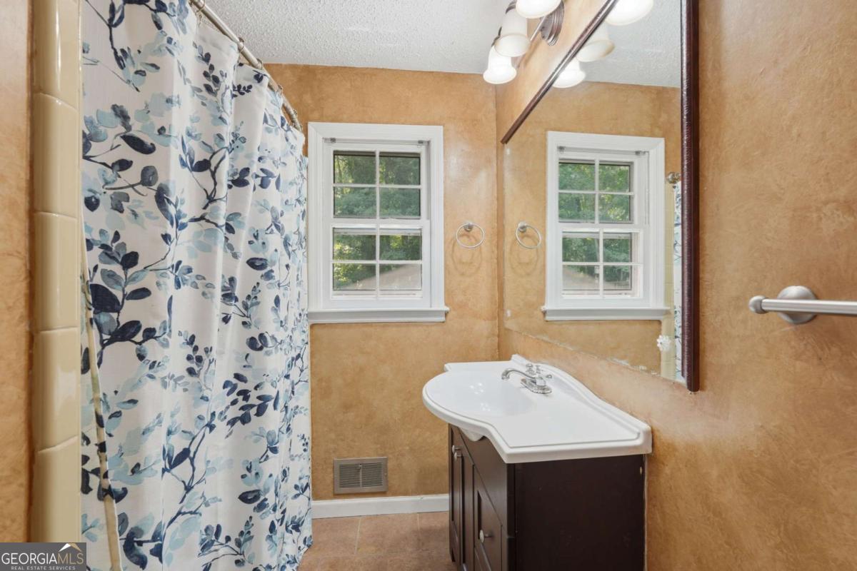 4362 White Oak Drive Property Photo 29