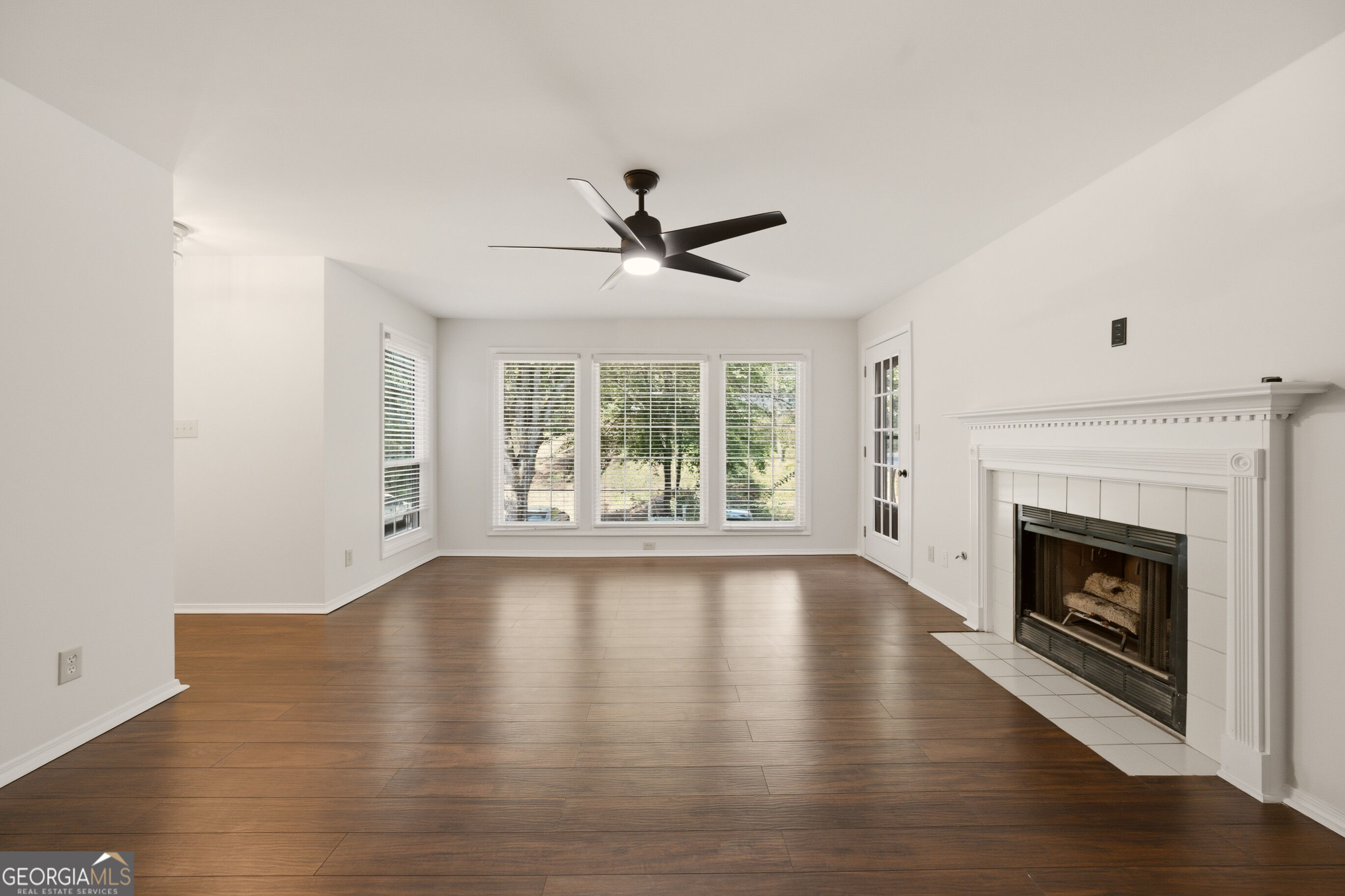 515 Berkeley Woods Drive Property Photo 4