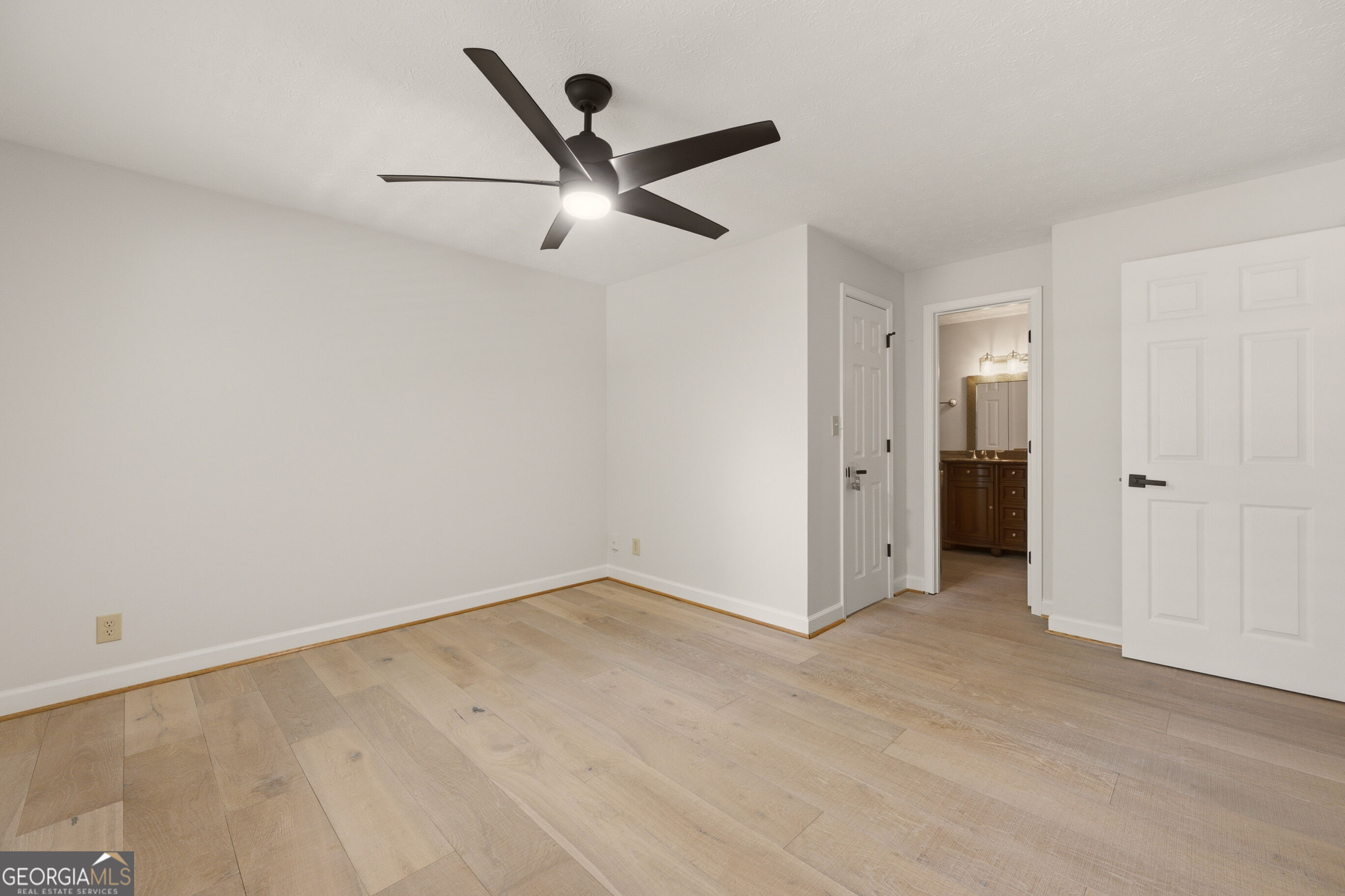 515 Berkeley Woods Drive Property Photo 16