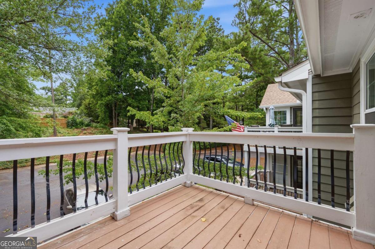 515 Berkeley Woods Drive Property Photo 22