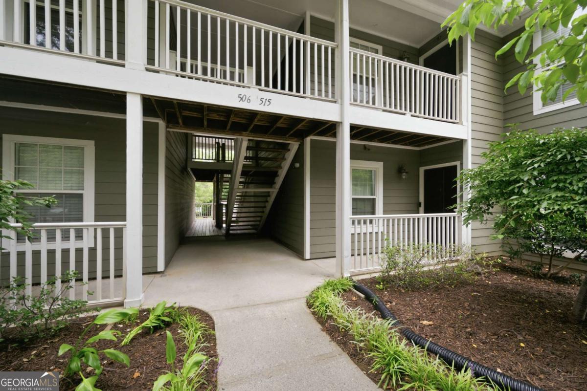 515 Berkeley Woods Drive Property Photo 31