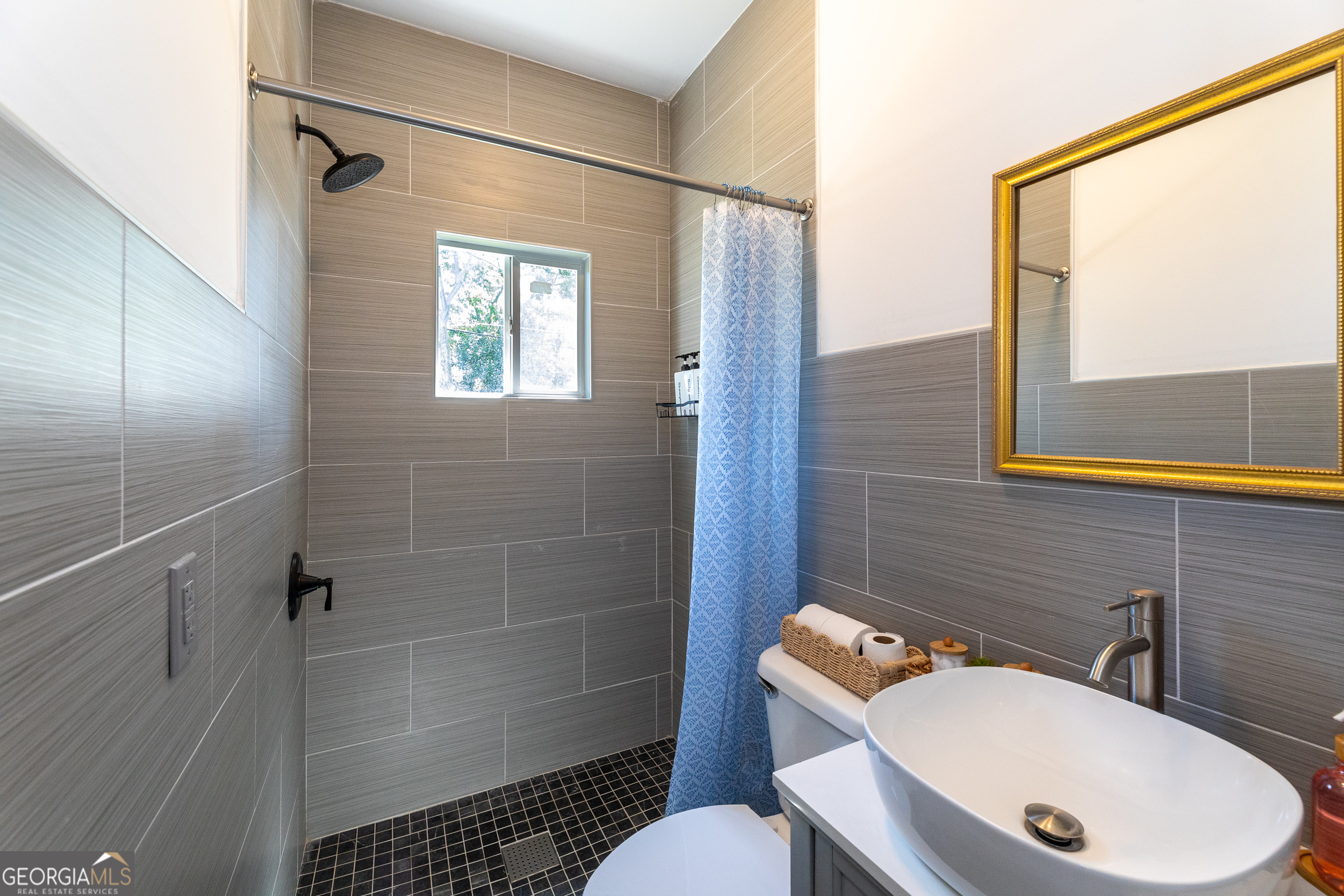 608 Ware Street Property Photo 22