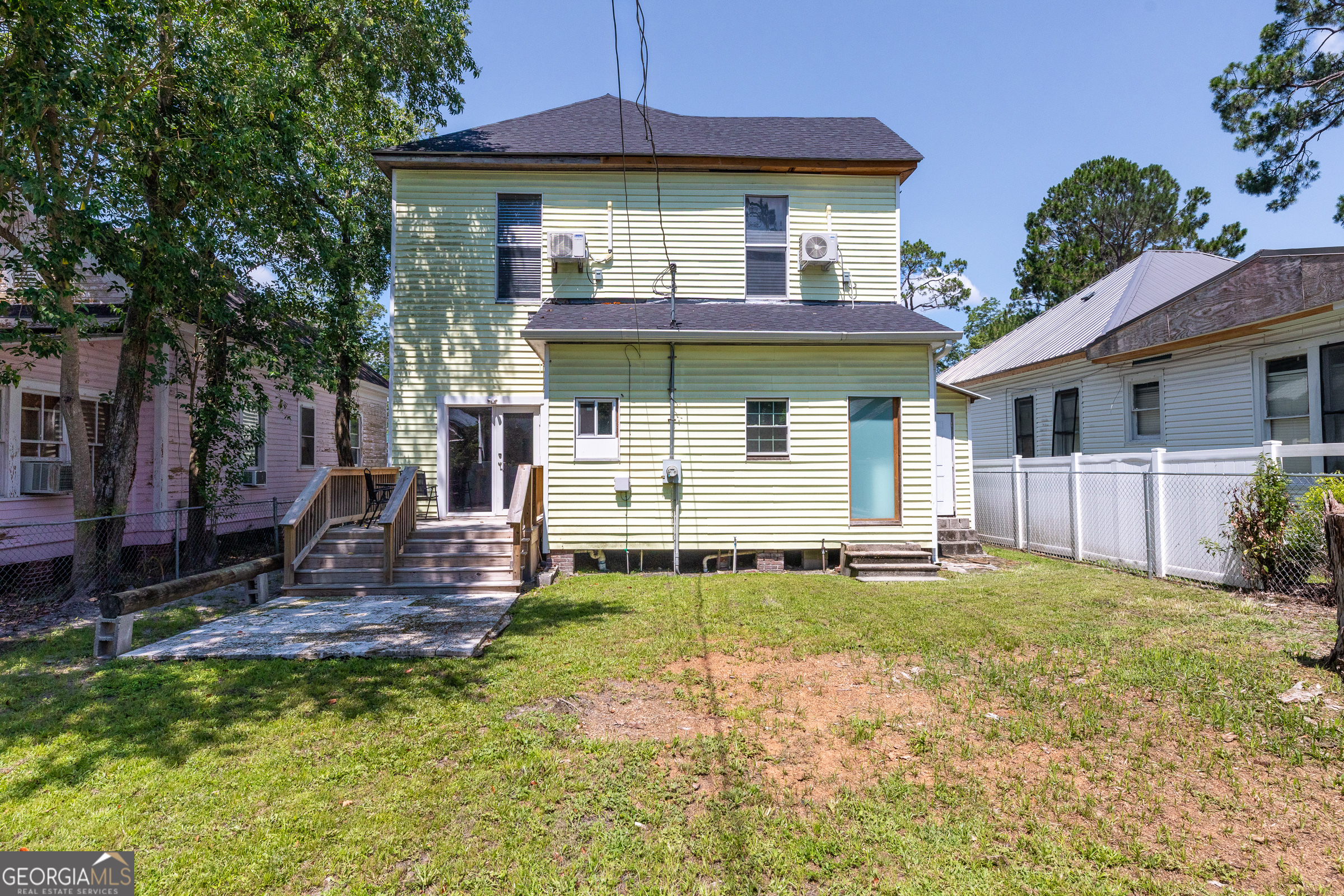 608 Ware Street Property Photo 45