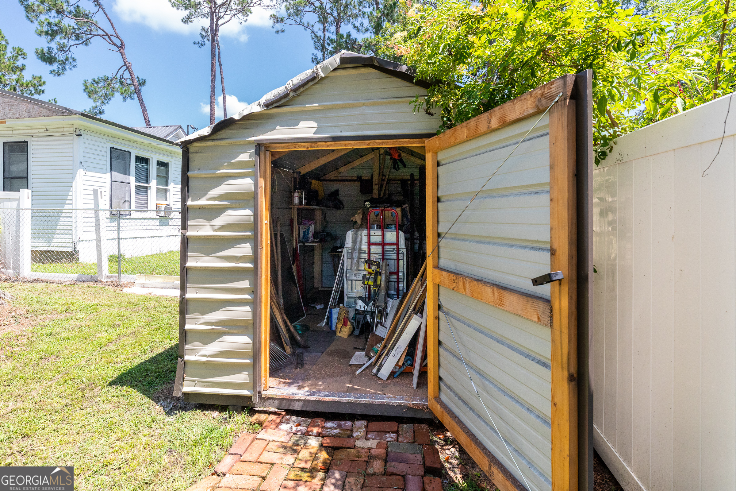 608 Ware Street Property Photo 47