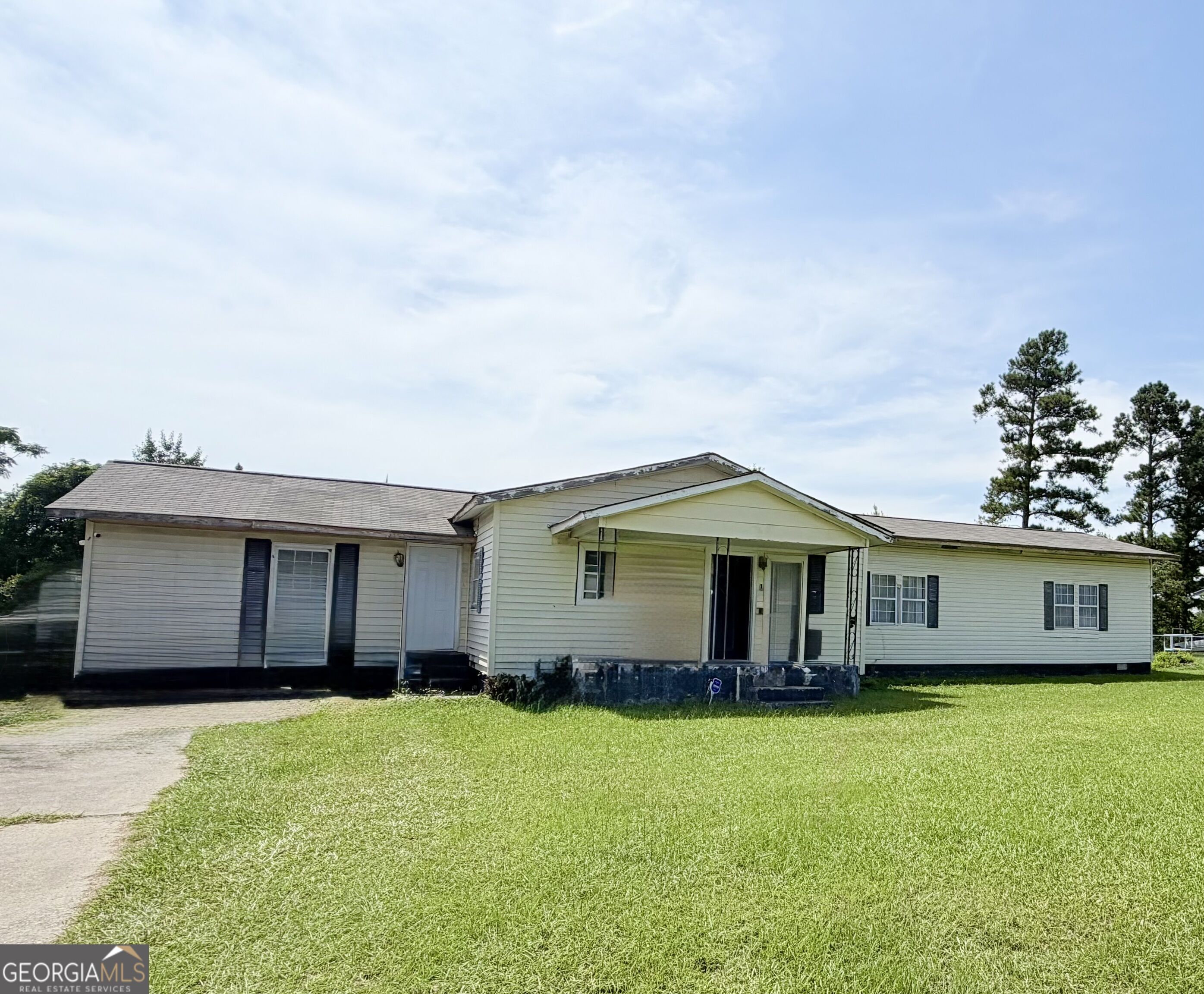 2001 Clover Dale Circle Property Photo 1