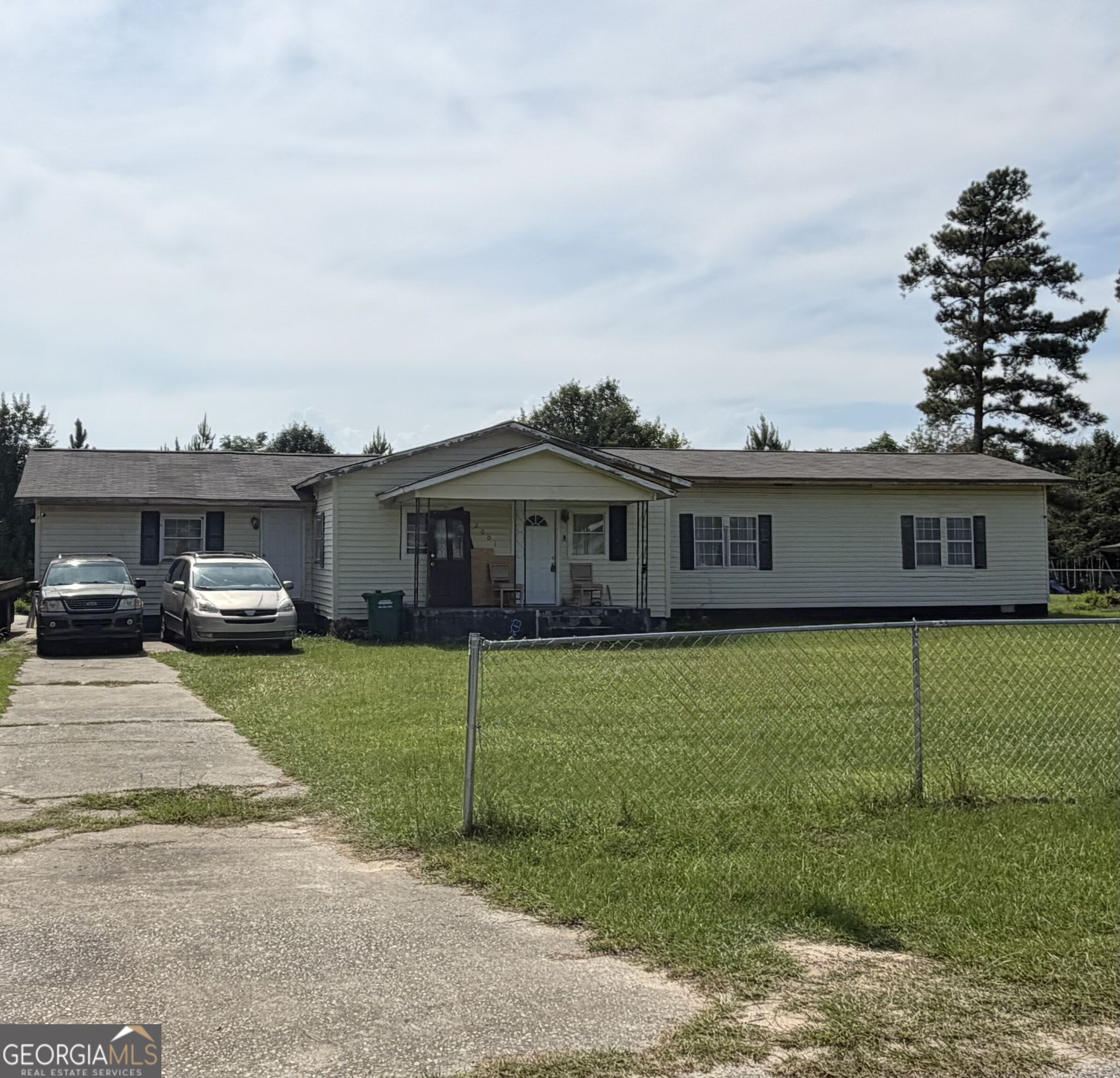 2001 Clover Dale Circle Property Photo 1