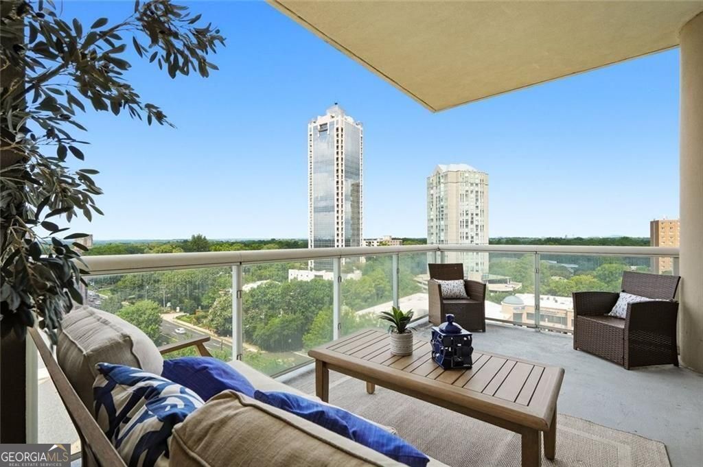 2881 Peachtree Road NE # 1105 Property Photo 1