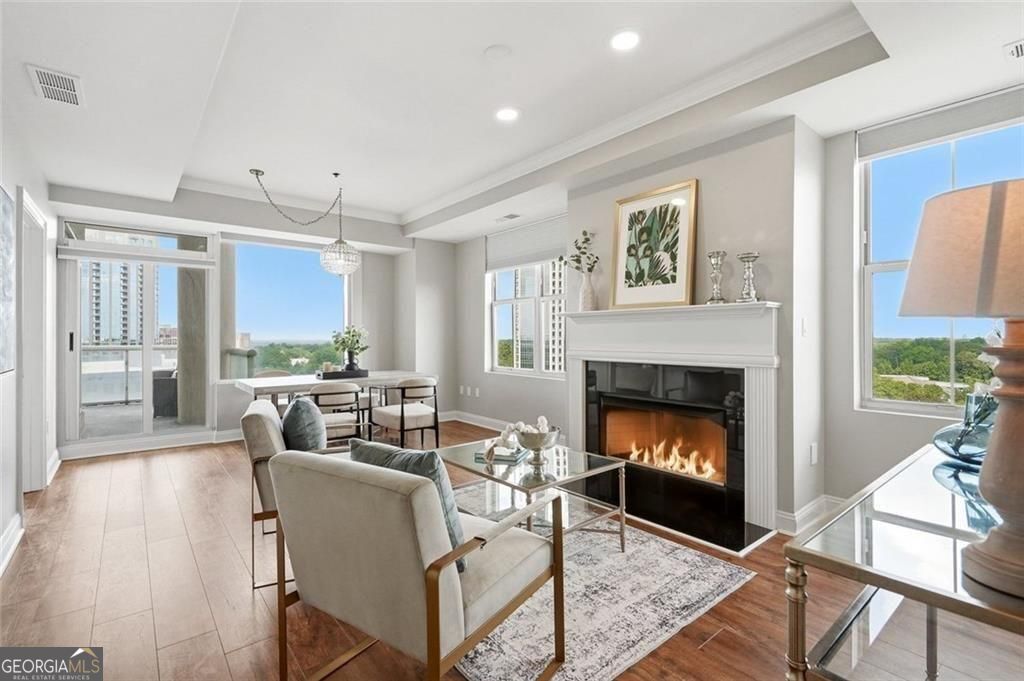 2881 Peachtree Road Ne # 1105 Property Photo 3