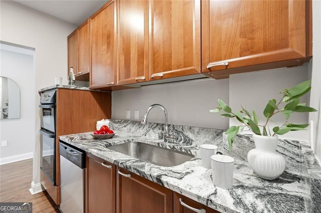 2881 Peachtree Road Ne # 1105 Property Photo 9