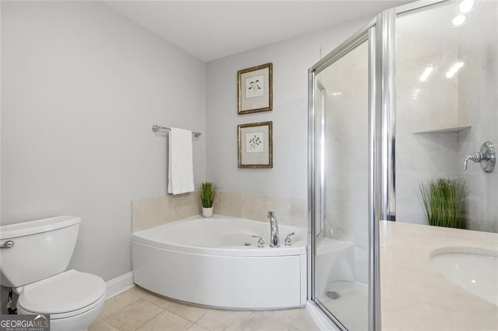 2881 Peachtree Road Ne # 1105 Property Photo 15