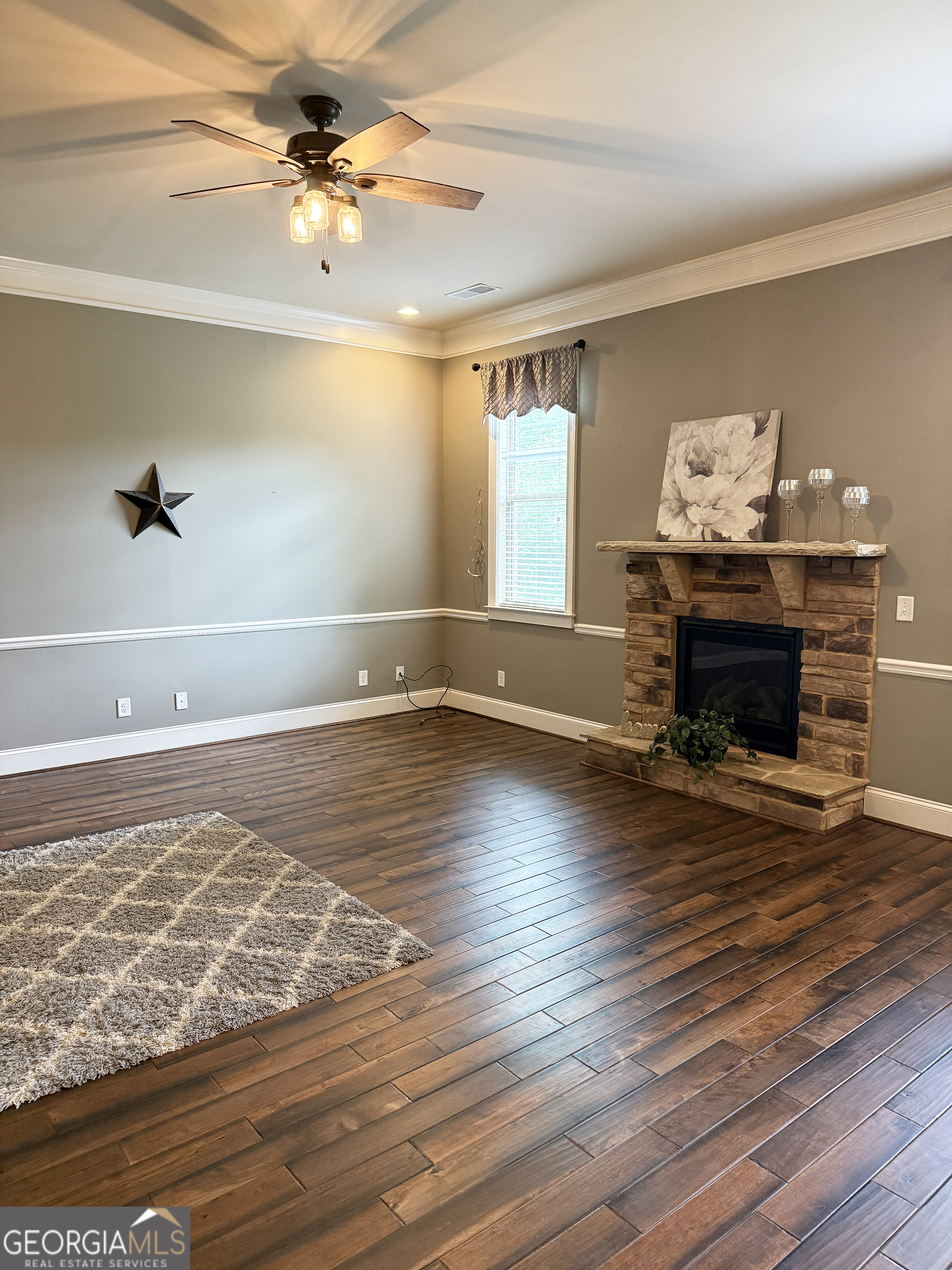 1869 Schofield Drive Property Photo 8