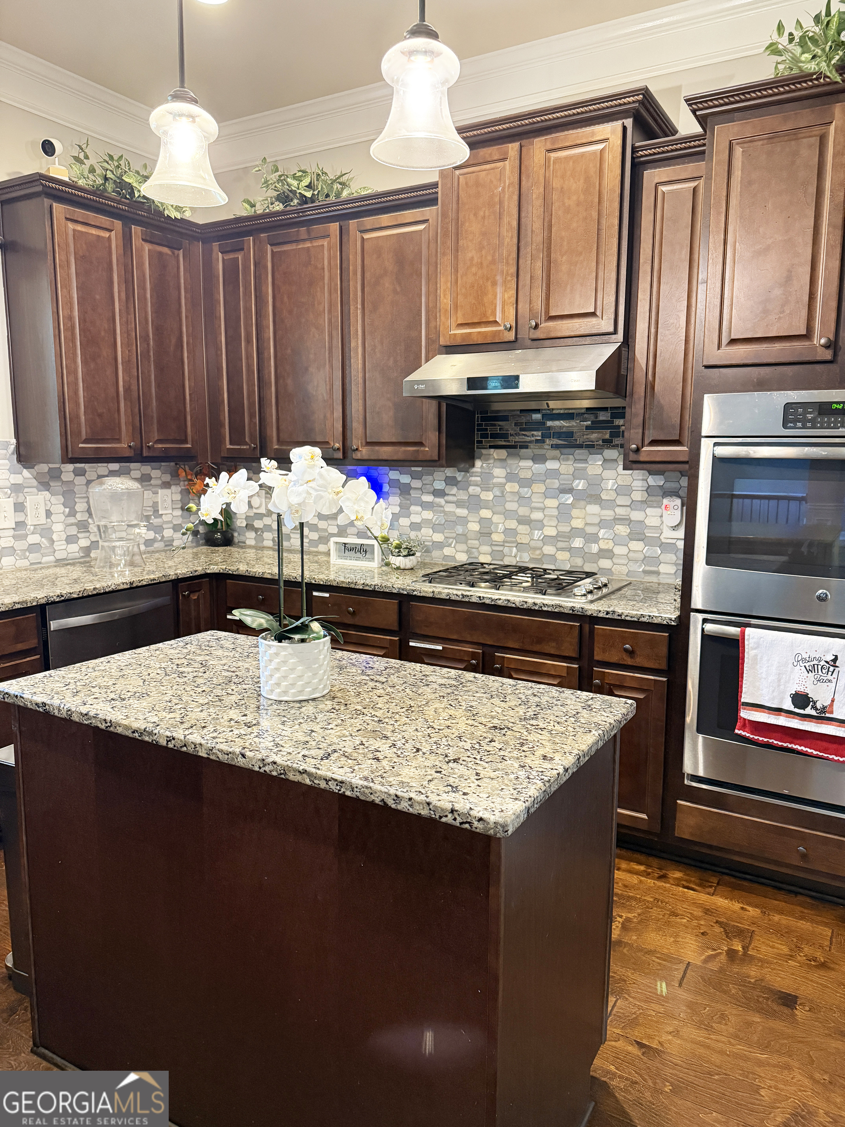 1869 Schofield Drive Property Photo 11