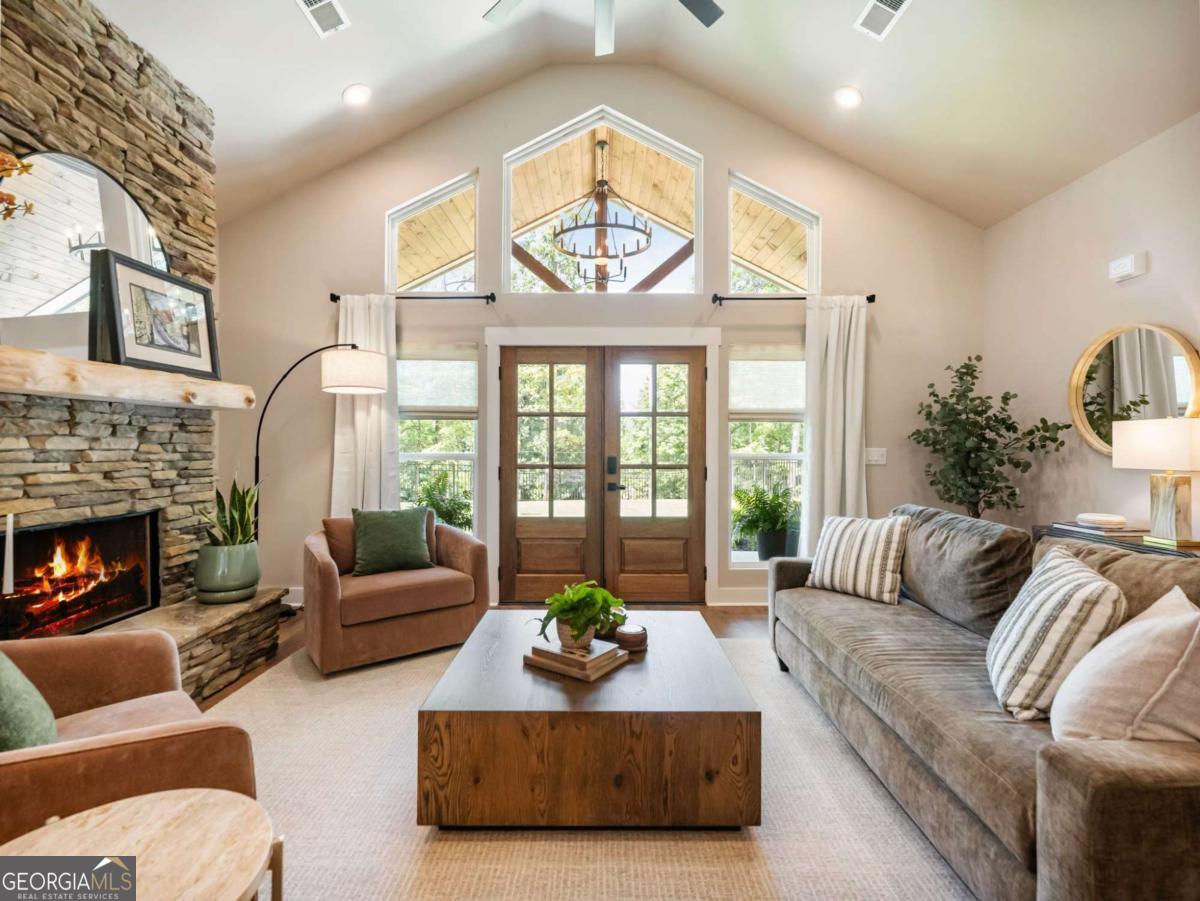 1320 Heads Ferry Road Property Photo 4