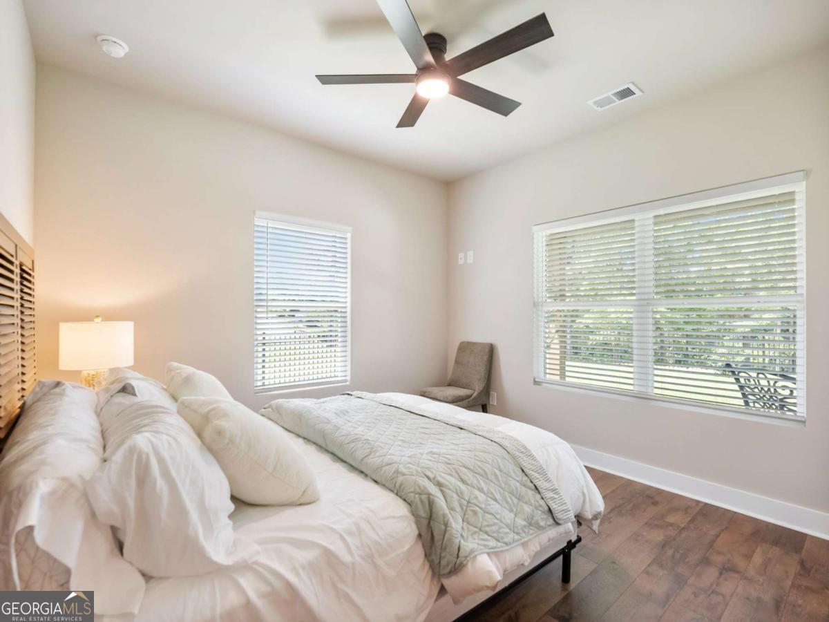 1320 Heads Ferry Road Property Photo 23