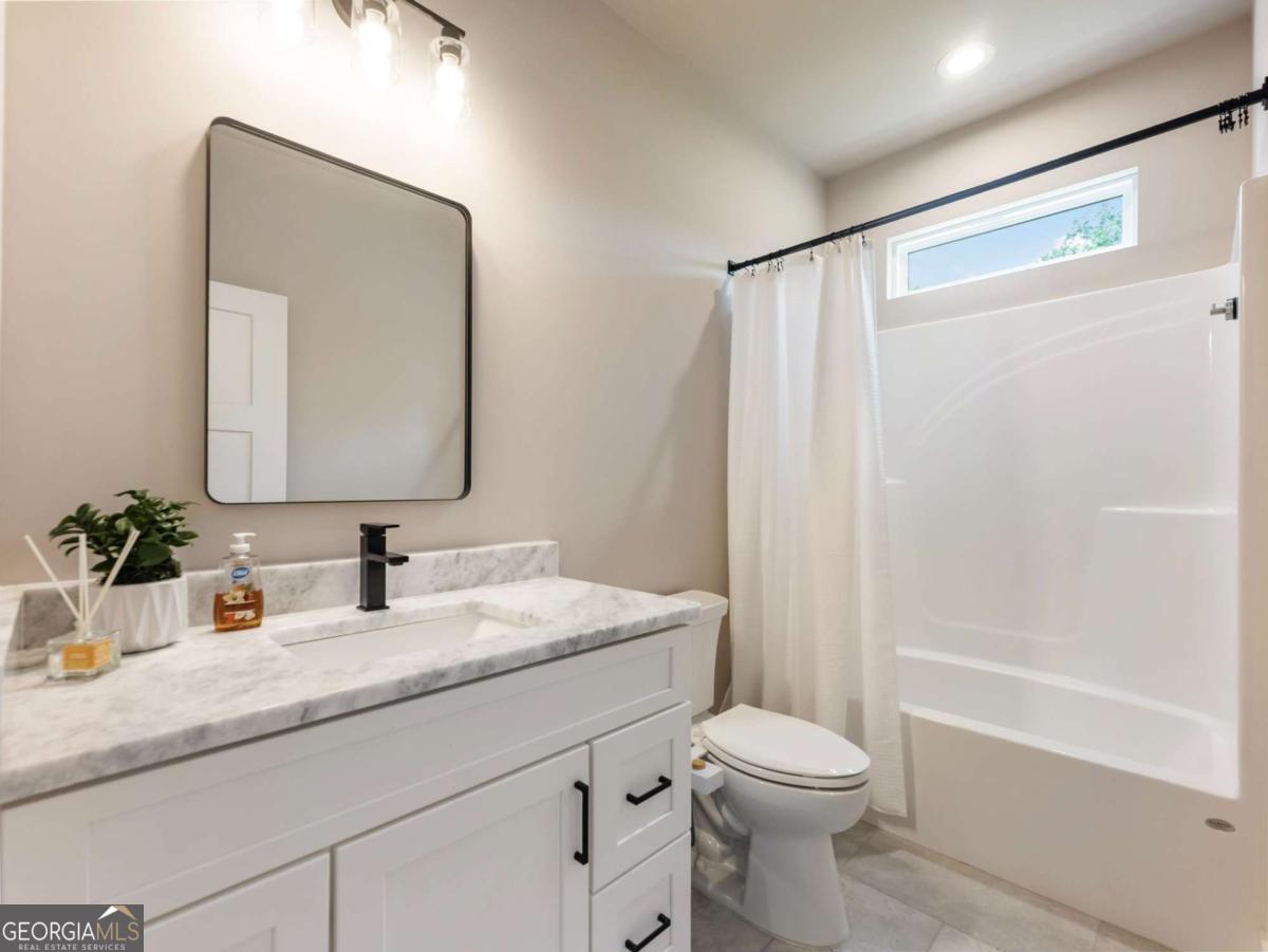 1320 Heads Ferry Road Property Photo 25