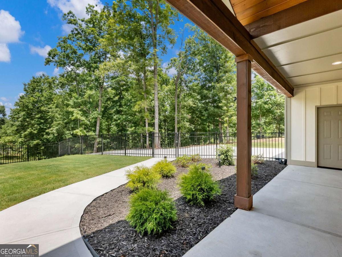 1320 Heads Ferry Road Property Photo 32