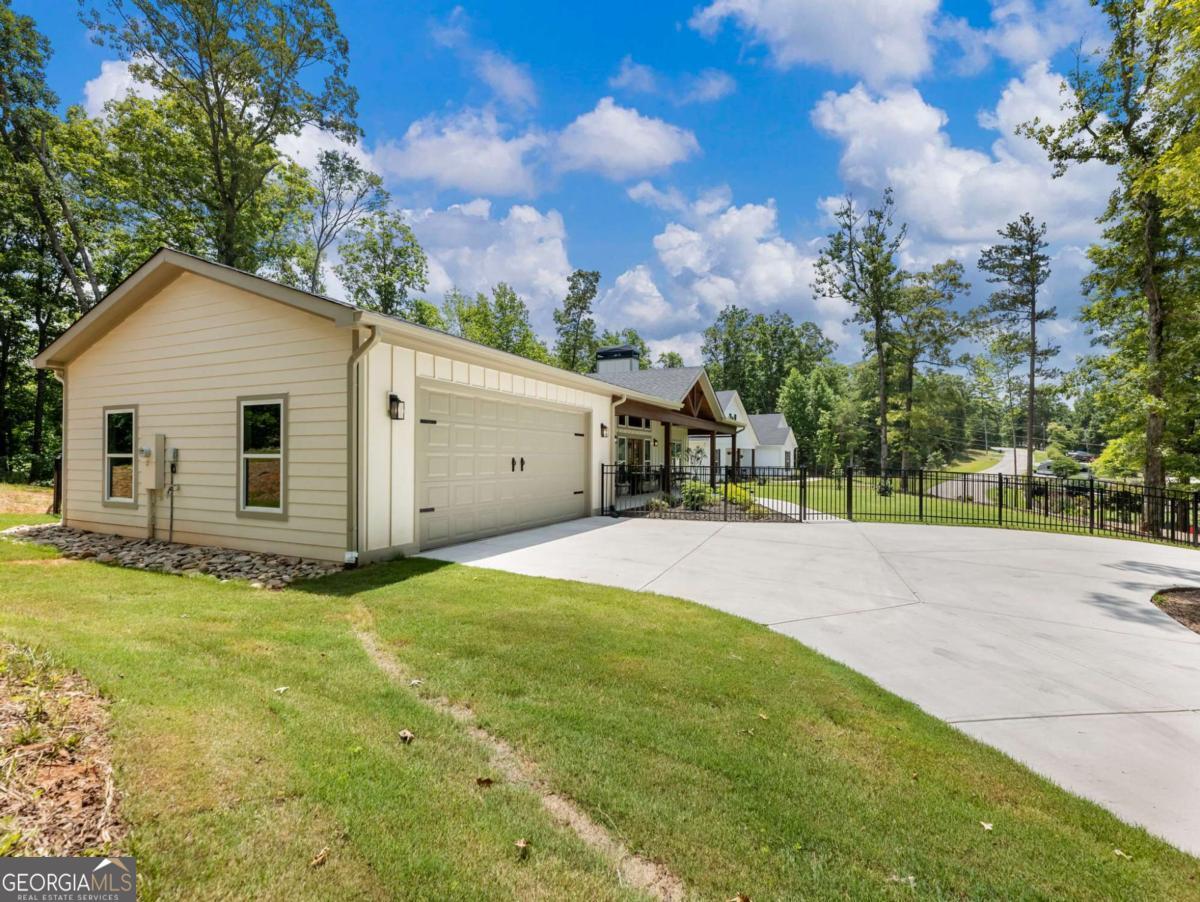 1320 Heads Ferry Road Property Photo 44