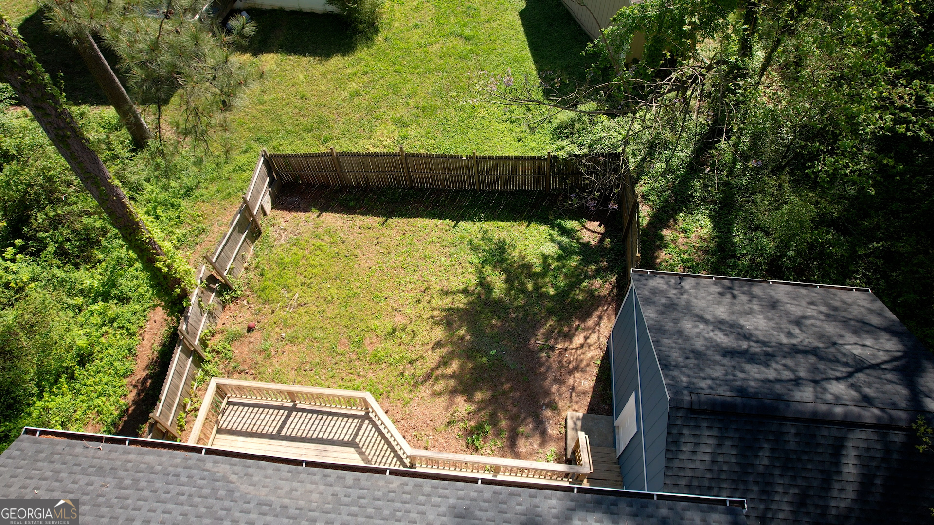 502 N Summit Property Photo 33