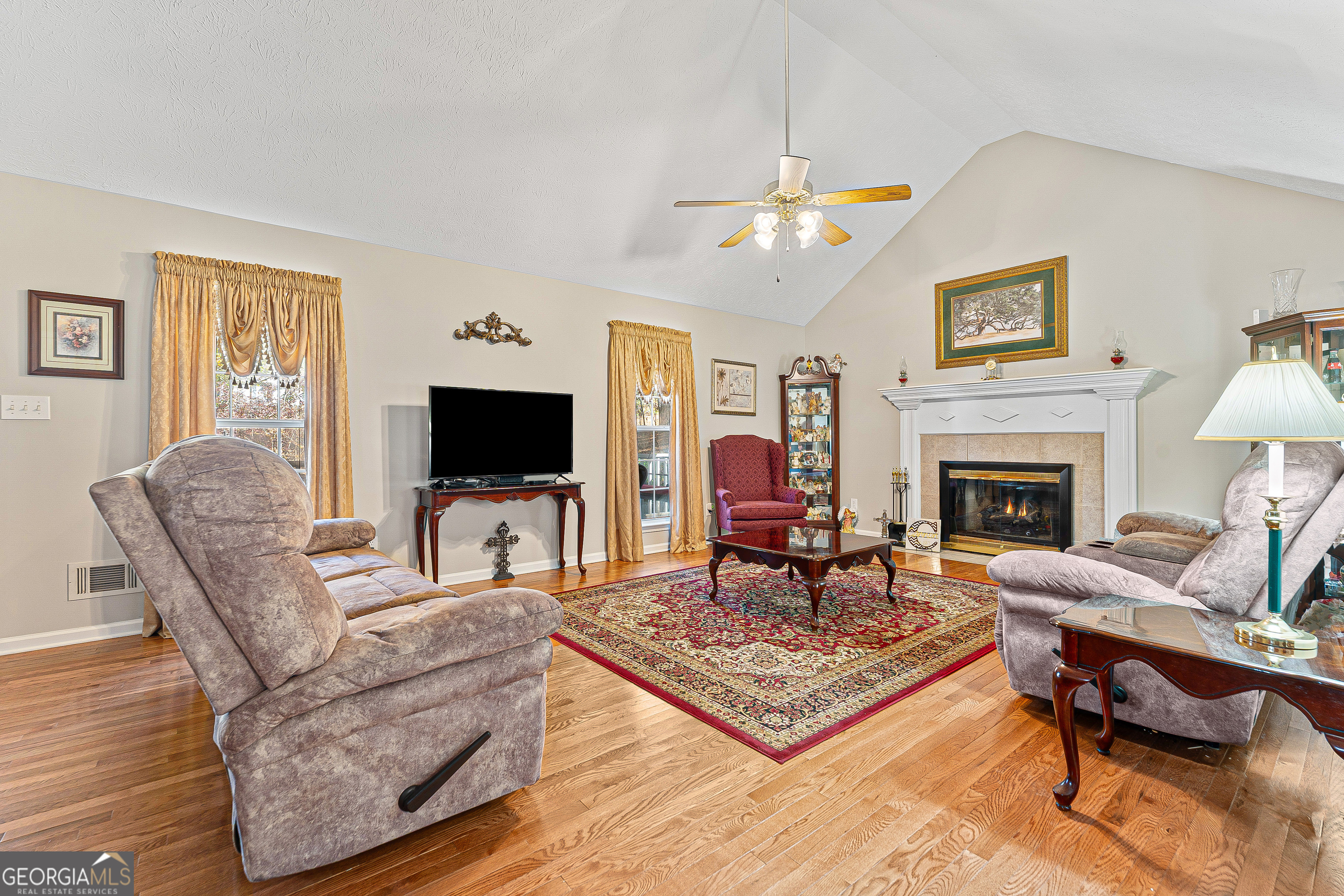 190 Timber Ridge Drive Property Photo 8