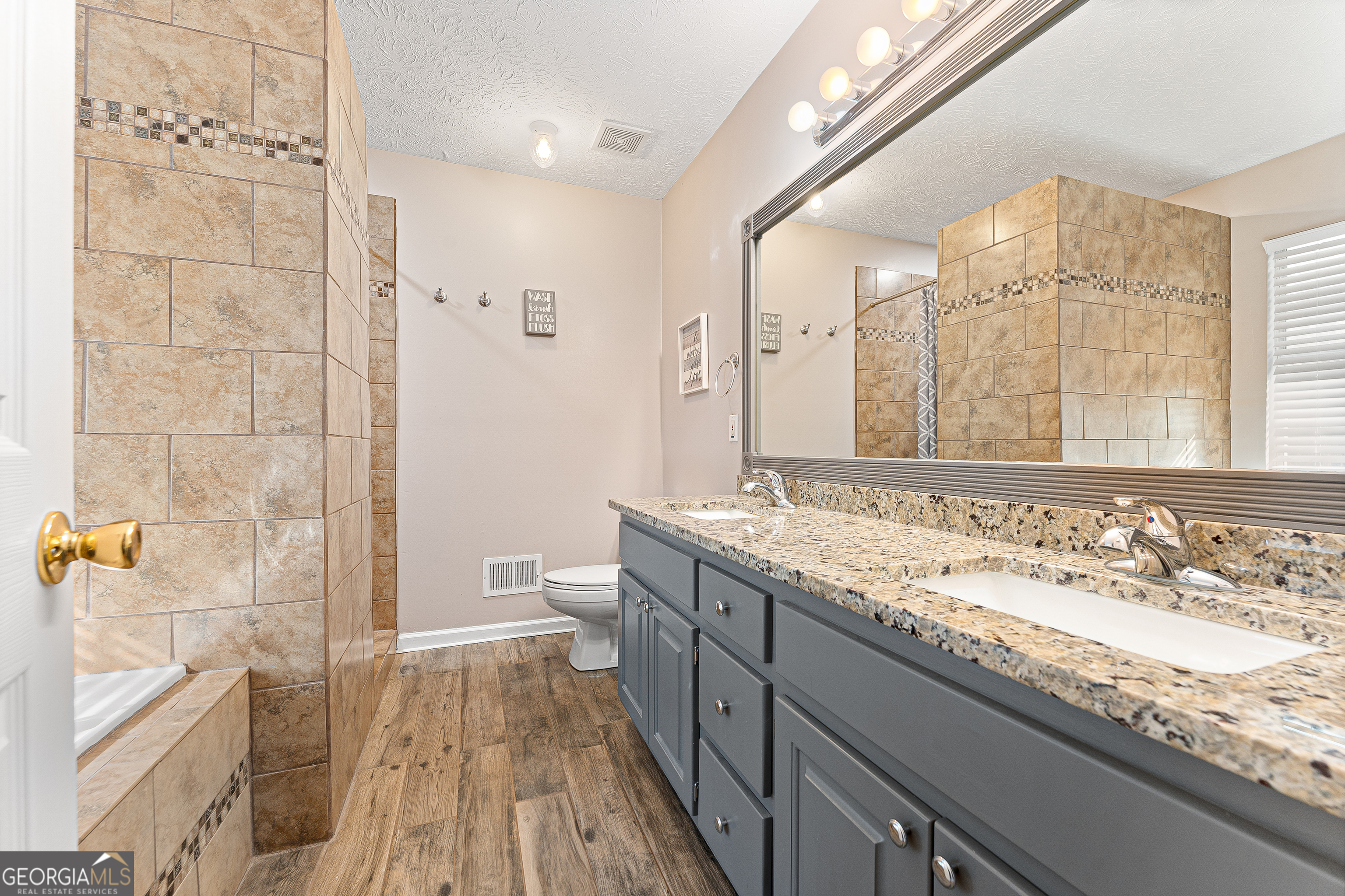 190 Timber Ridge Drive Property Photo 14