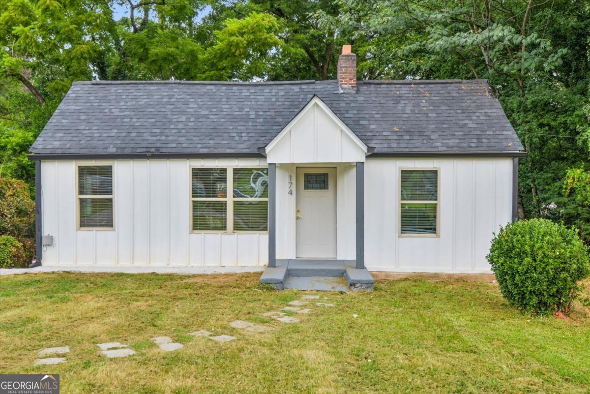 174 Howard Street Nw Property Photo 1