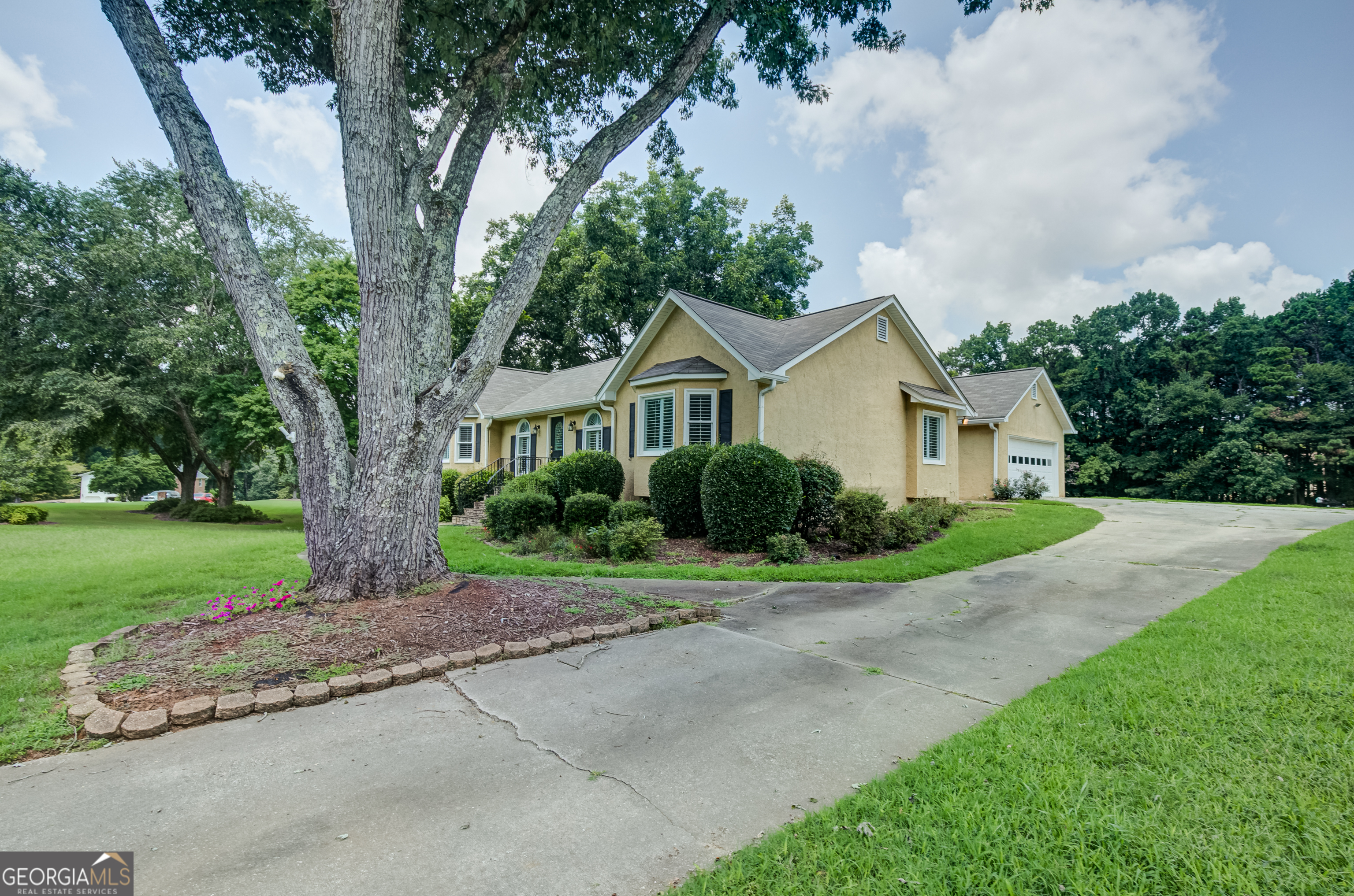 135 Tramore Trace Property Photo 32