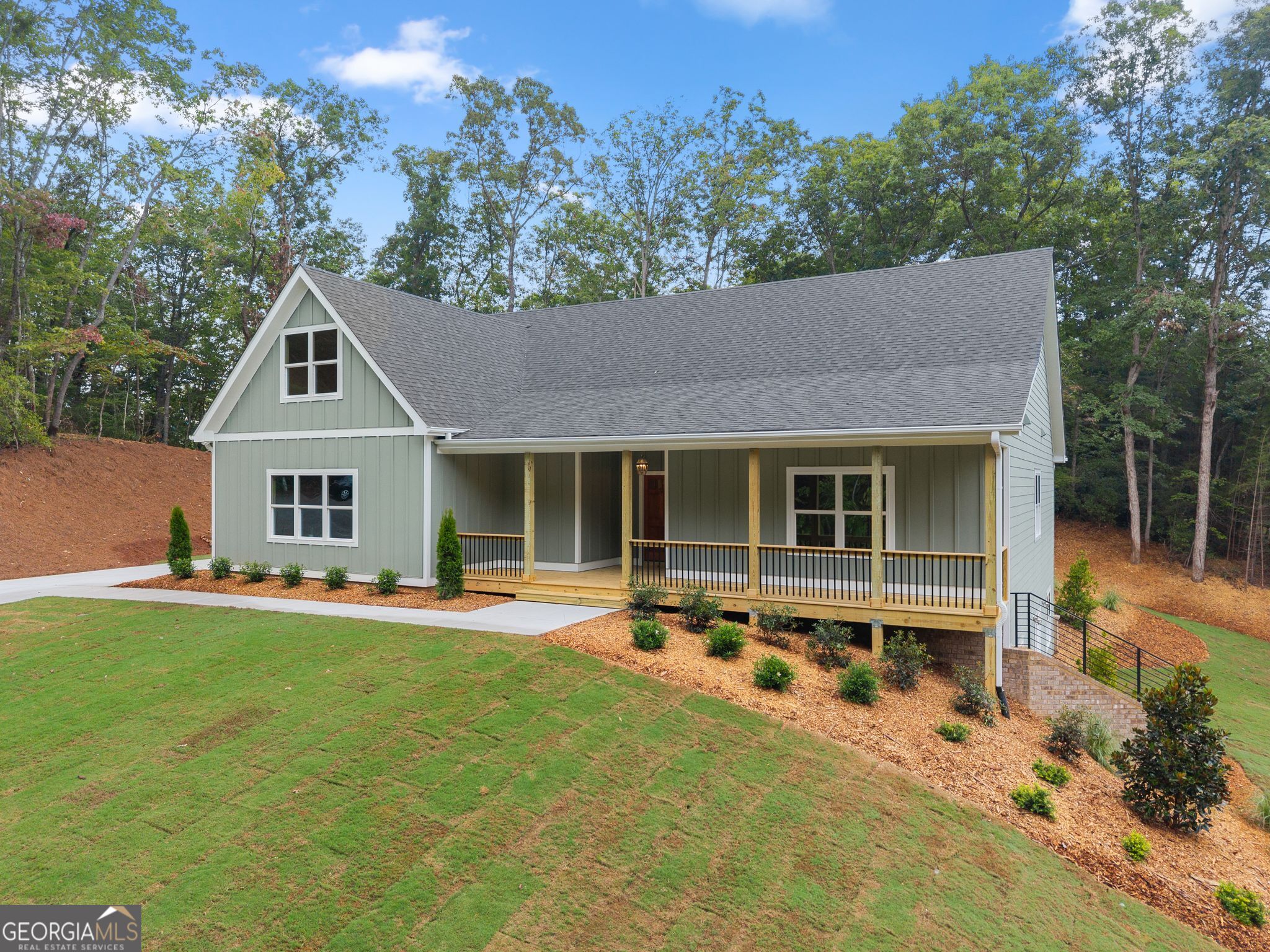212 Planters Creek Property Photo 8