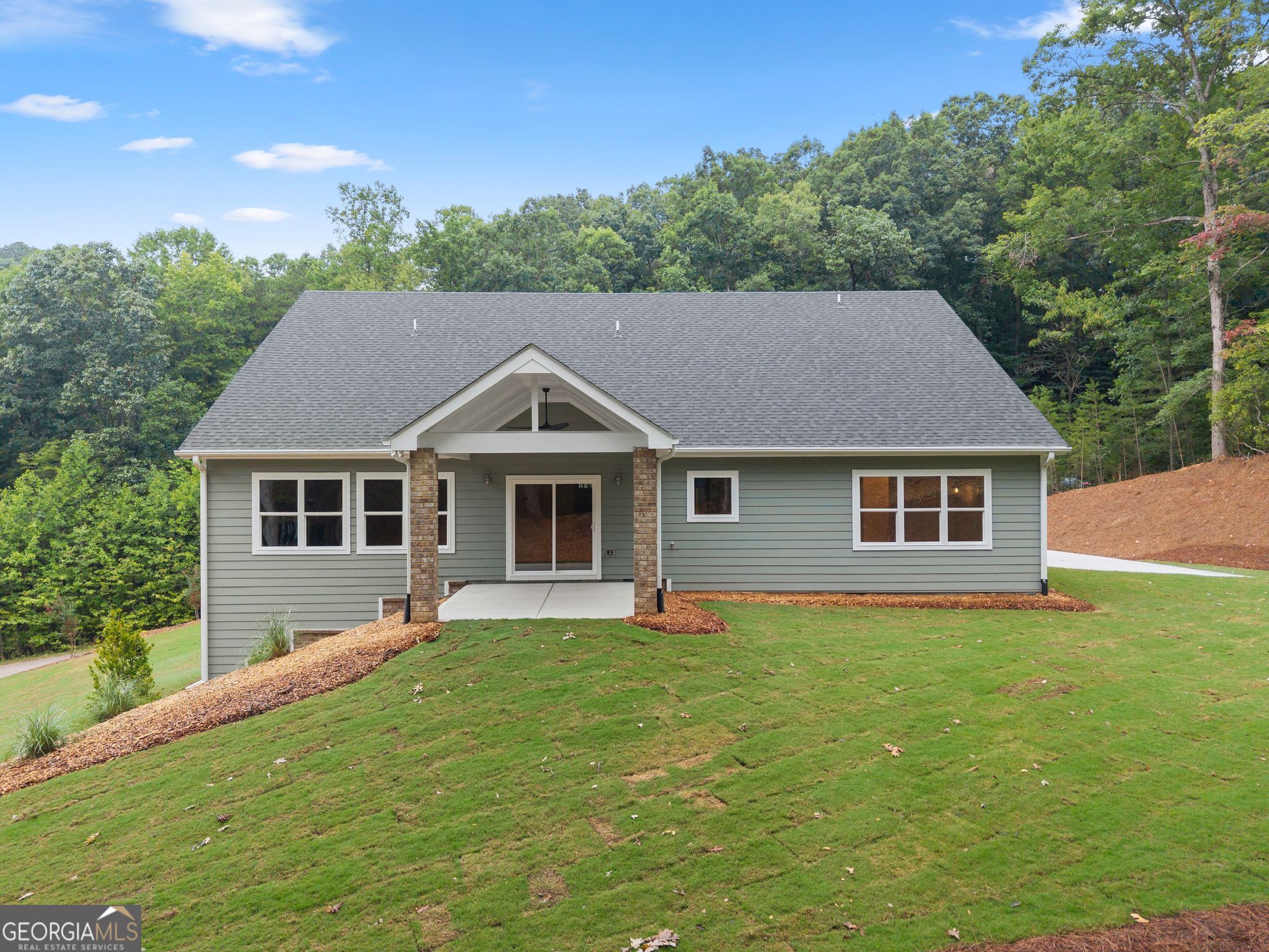 212 Planters Creek Property Photo 12