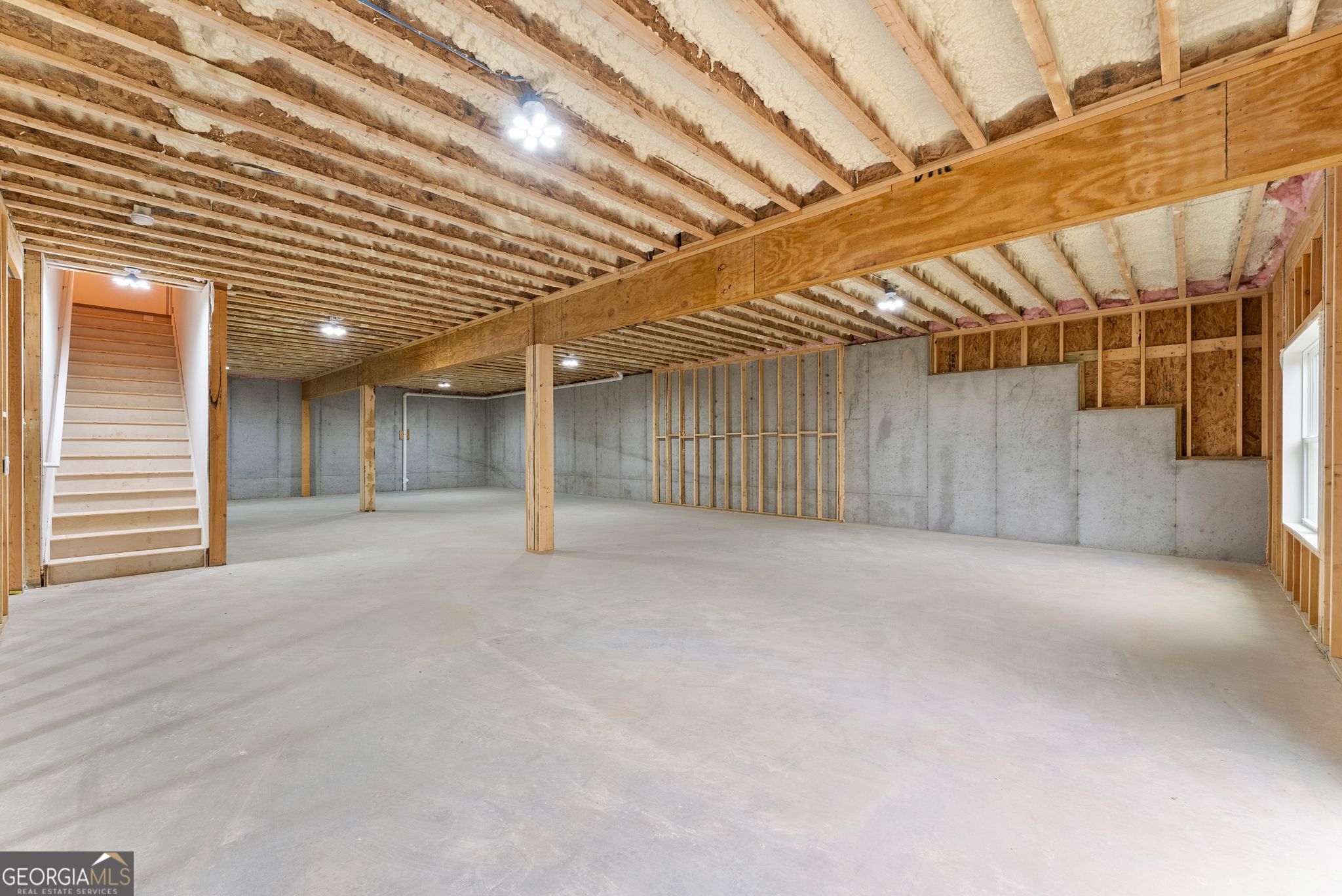 212 Planters Creek Property Photo 58