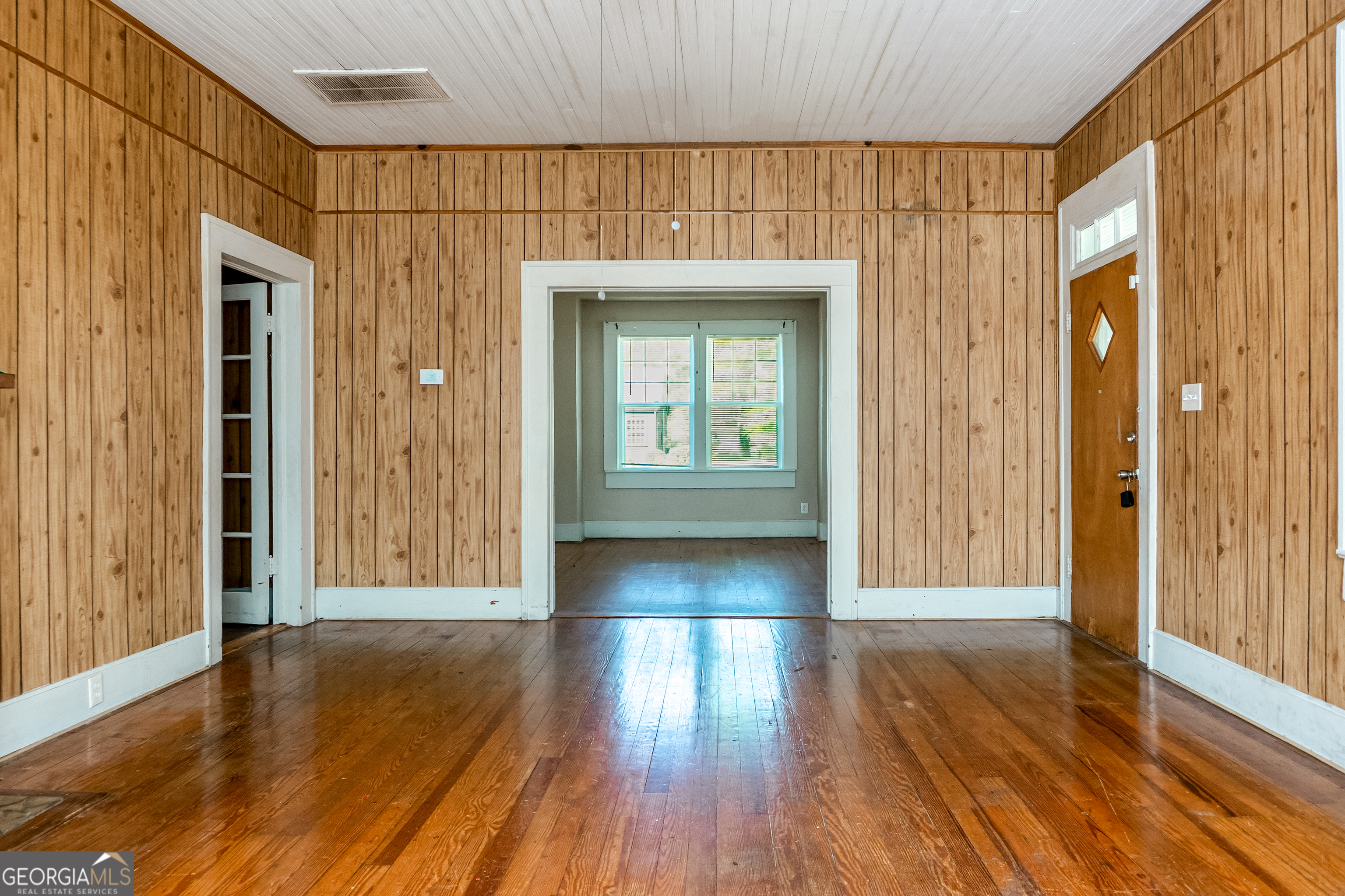 1010 Anderson Street Property Photo 25