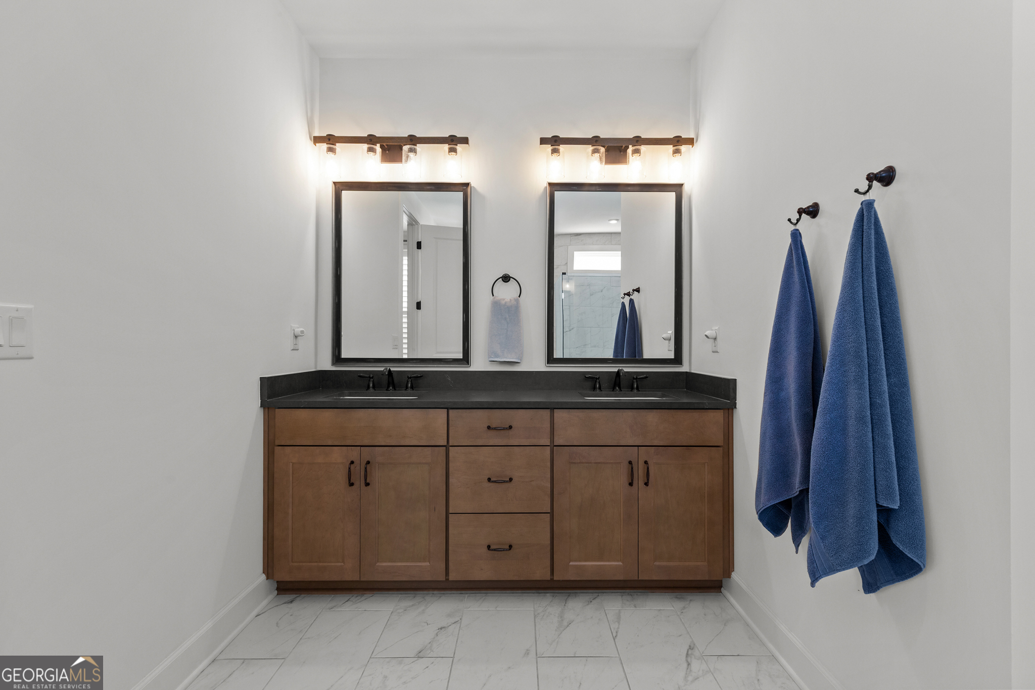 170 Erie Point Property Photo 27