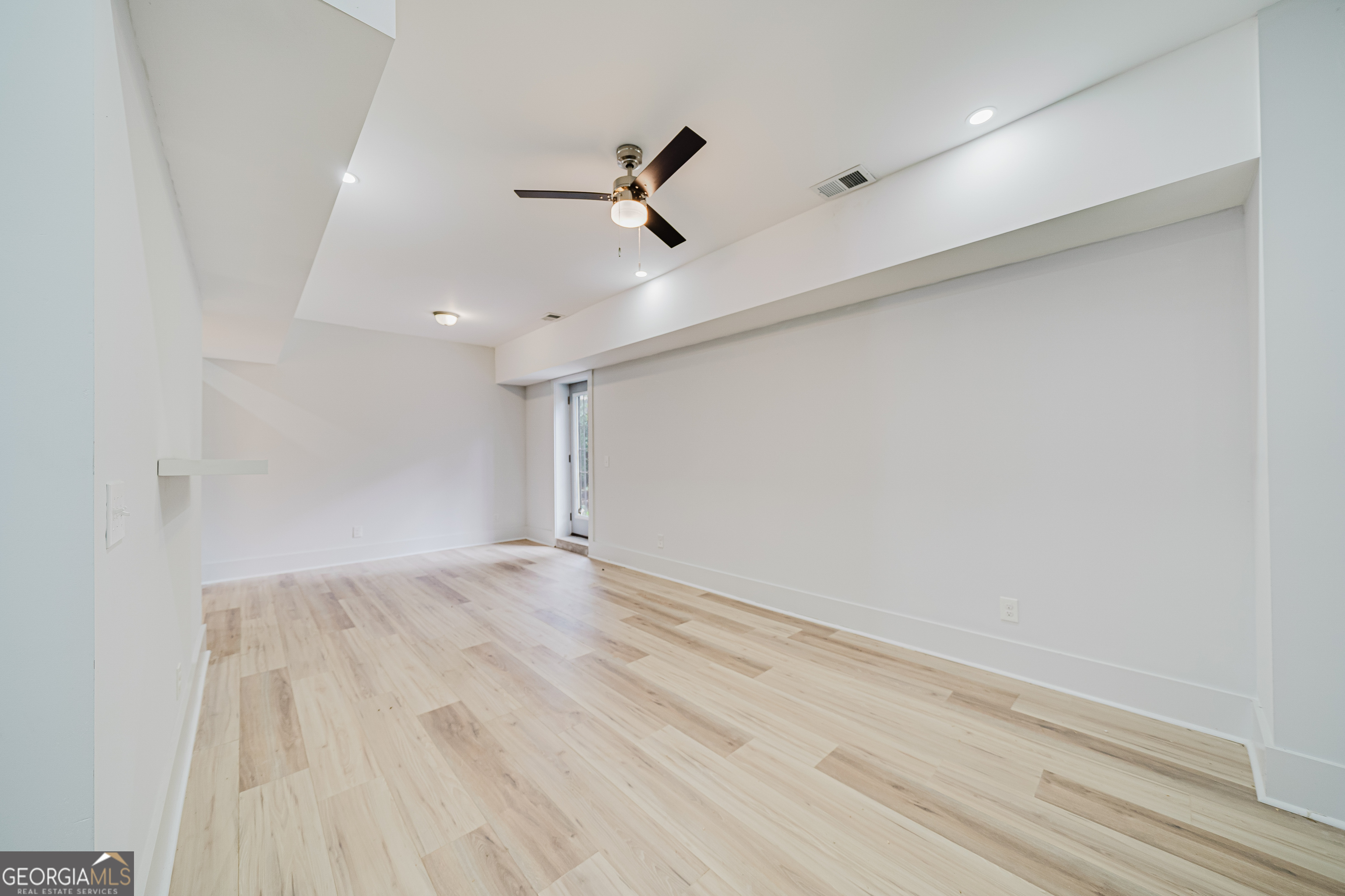2819 Cherry Avenue Property Photo 7