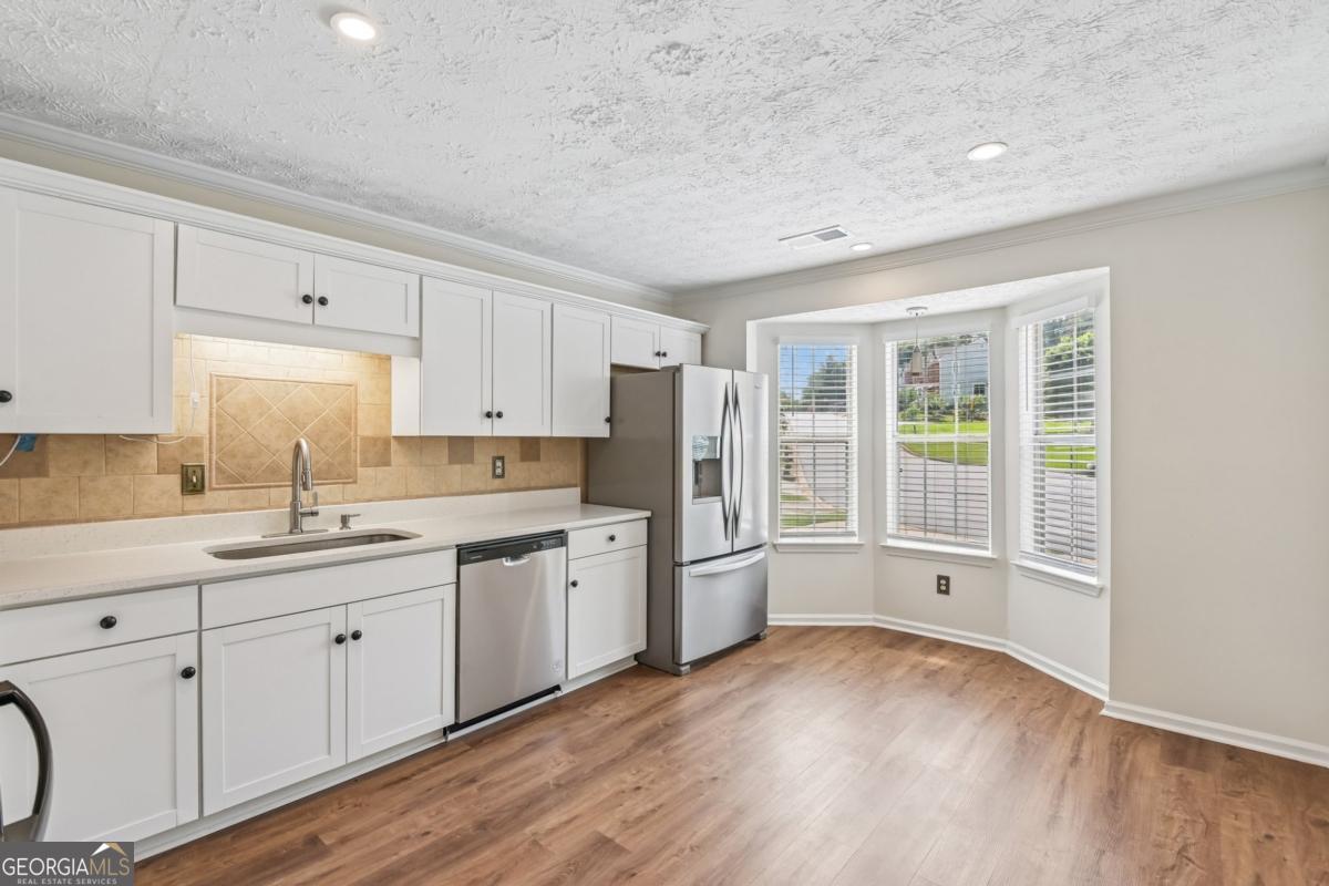 3590 Regency Park Drive Property Photo 10
