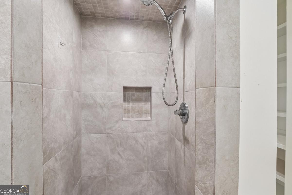 3590 Regency Park Drive Property Photo 27