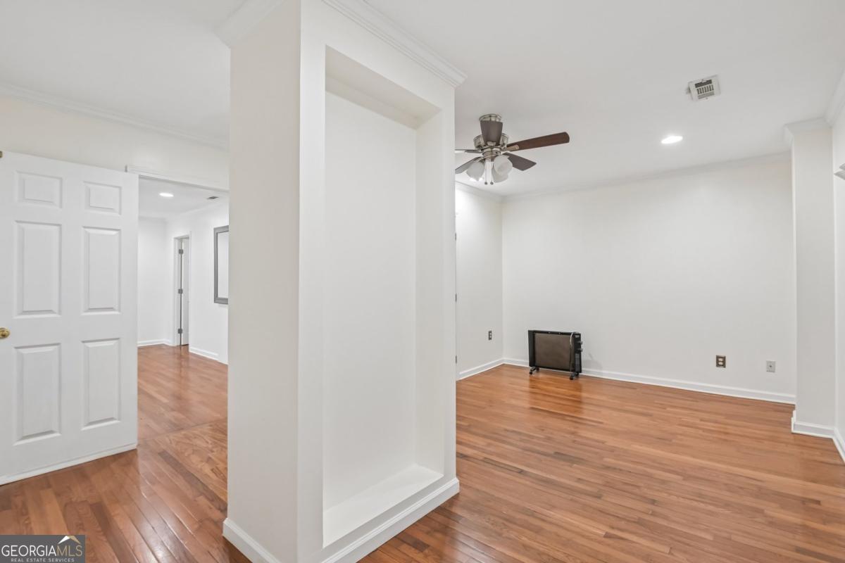 3590 Regency Park Drive Property Photo 40
