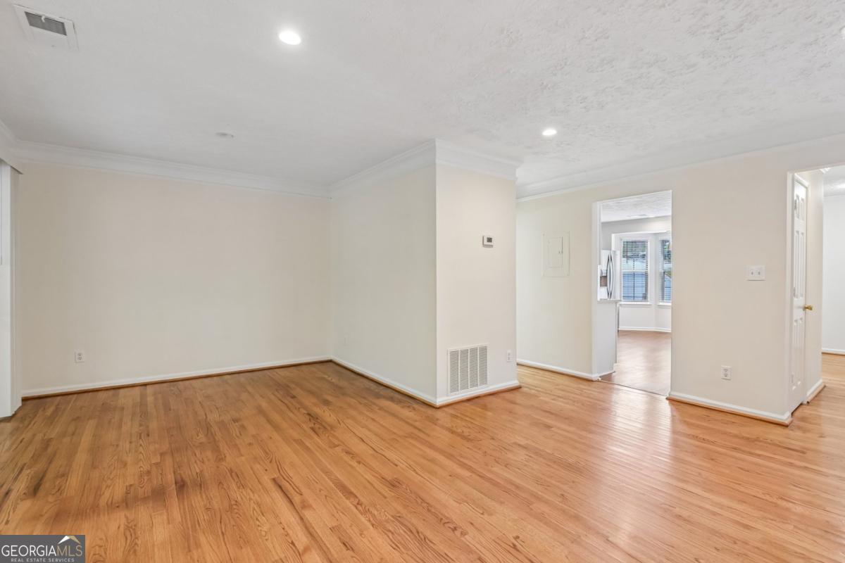 3590 Regency Park Drive Property Photo 42