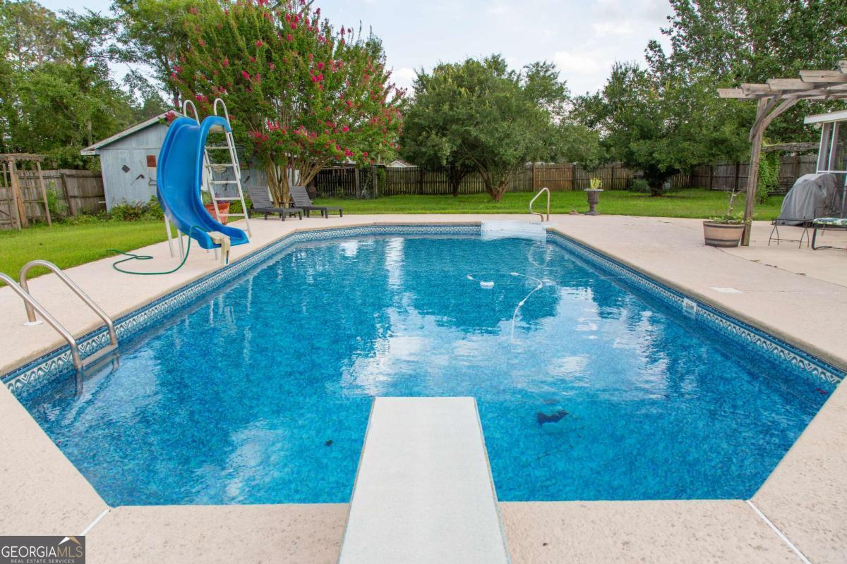 97 Andrea Property Photo 2