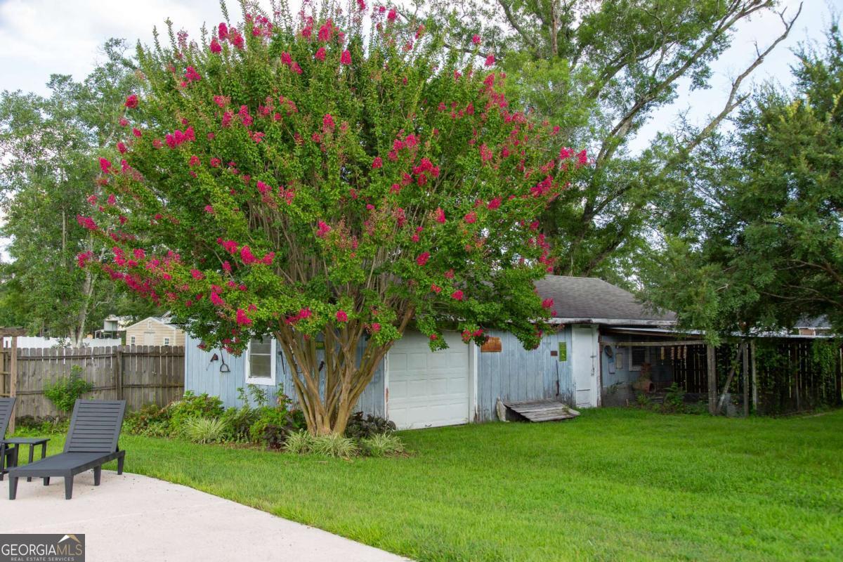 97 Andrea Property Photo 36