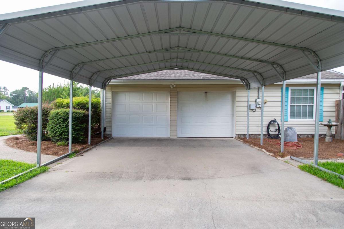 97 Andrea Property Photo 37